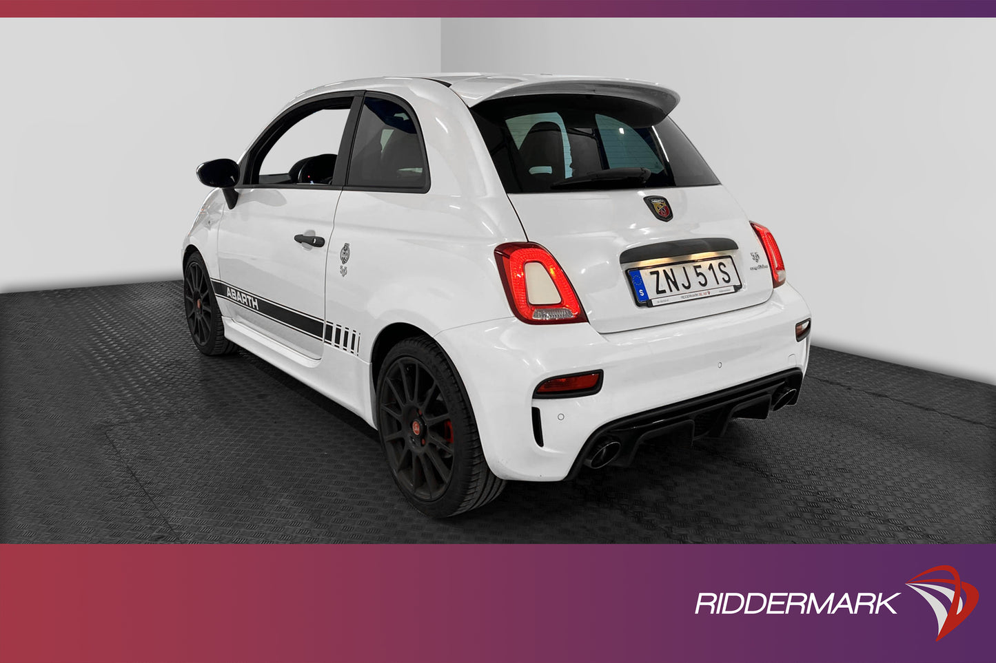 Abarth 595 Competizione 180hk 70 anniversary Brembo Kolfiber