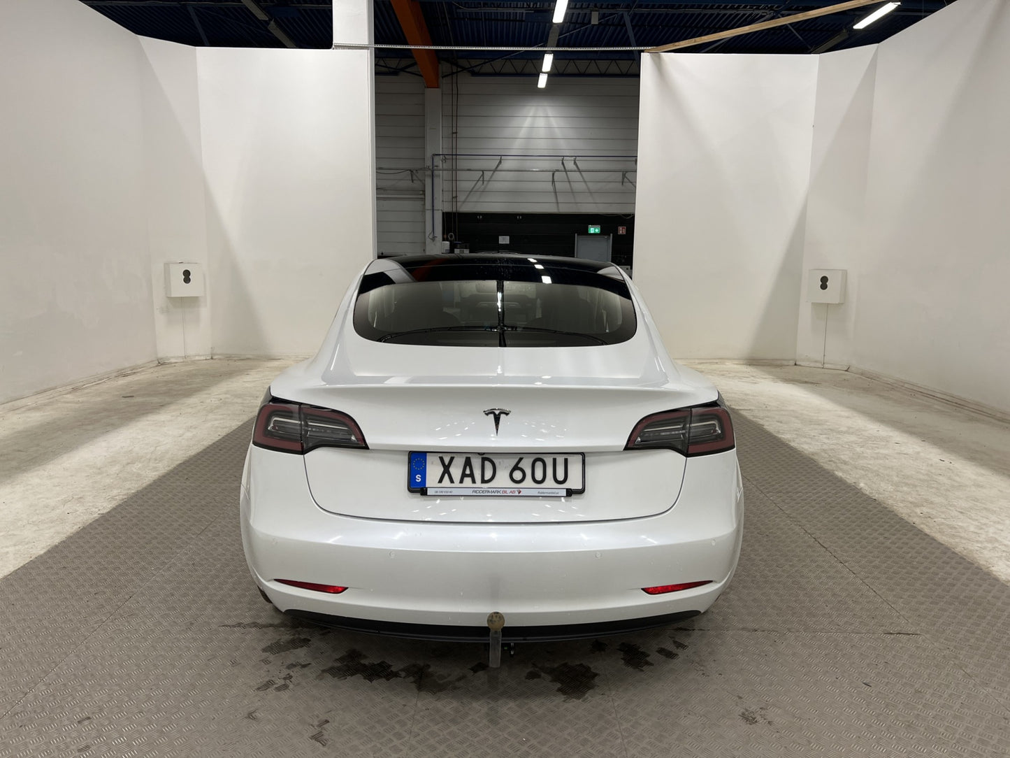 Tesla Model 3 Long Range AWD 440hk Dragkrok Uppgraderad AP