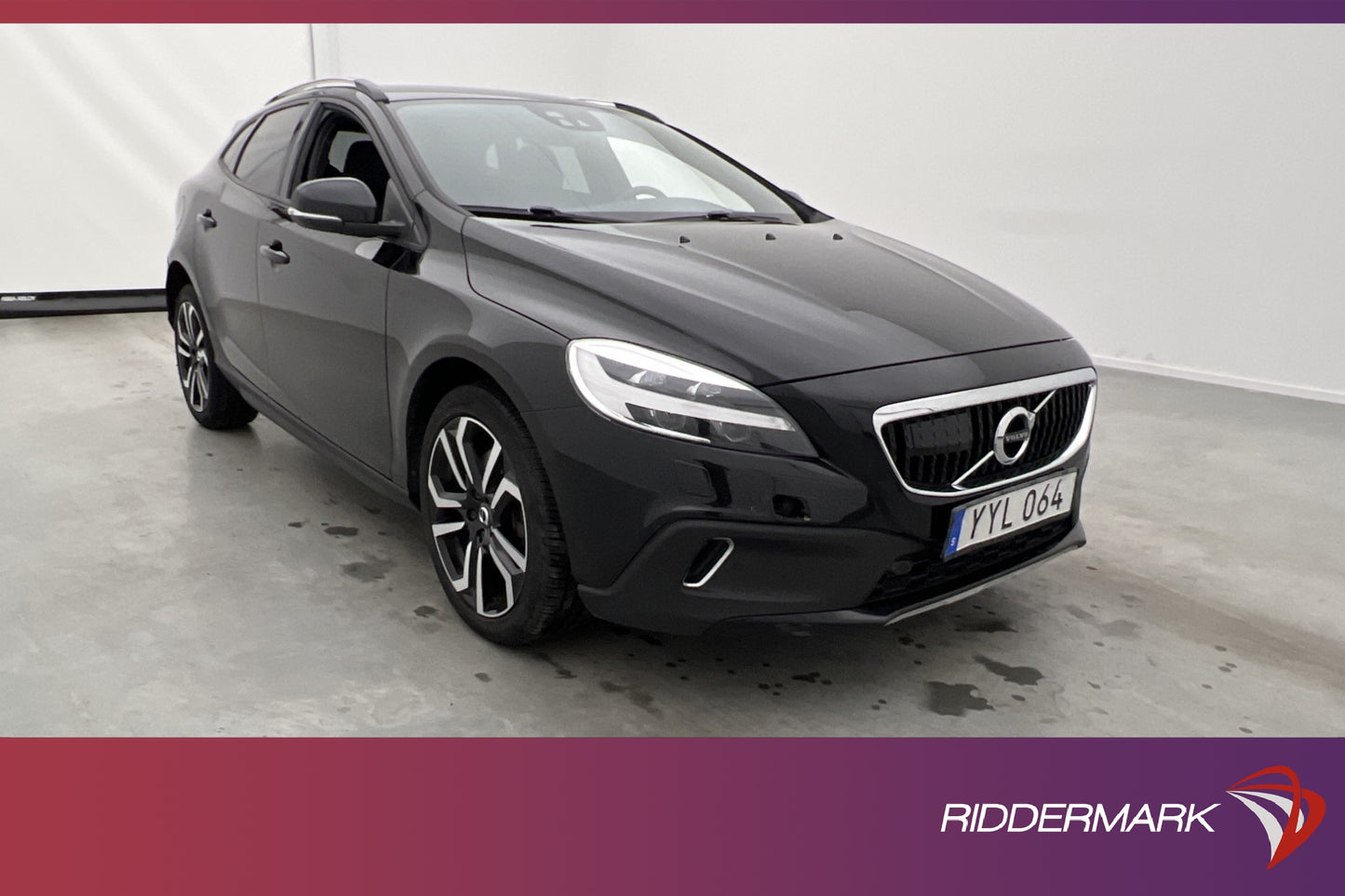 Volvo V40 Cross Country D3 Momentum VOC Värm Navi Sensorer