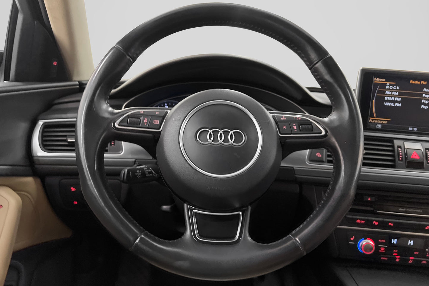 Audi A6 allroad 3.0 TDI quattro Värmare Pano Navi Skinn Drag