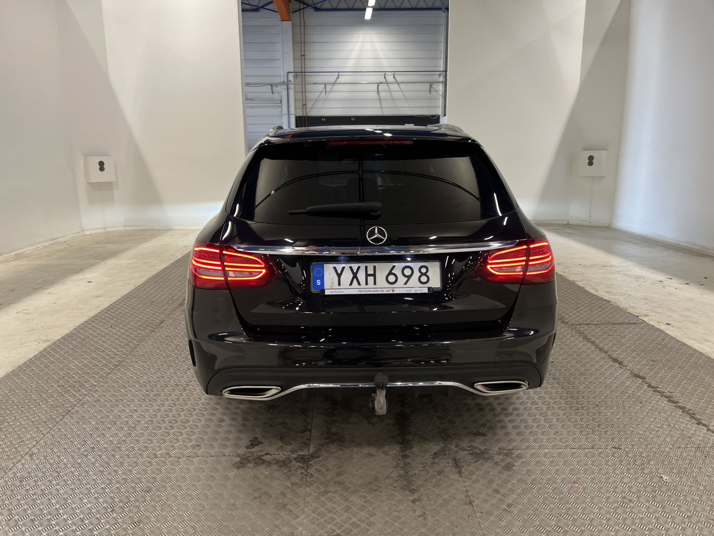 Mercedes-Benz C 200 T 184hk AMG Cockpit Kamera Navi Drag