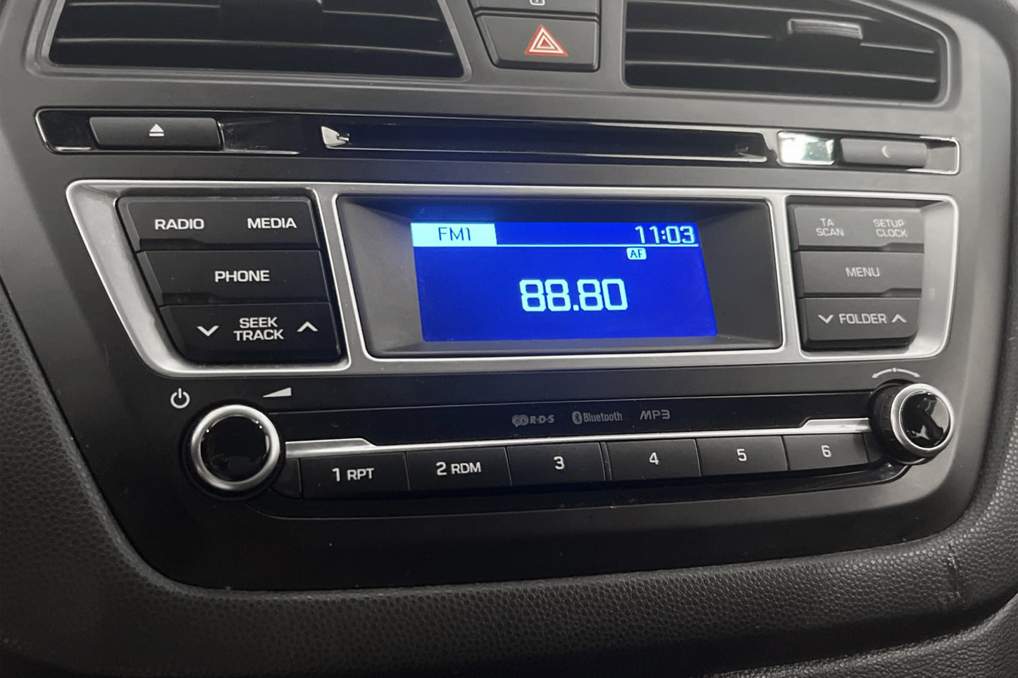 Hyundai i20 1.2 84hk  Rattvärme Bluetooth P-sensorer