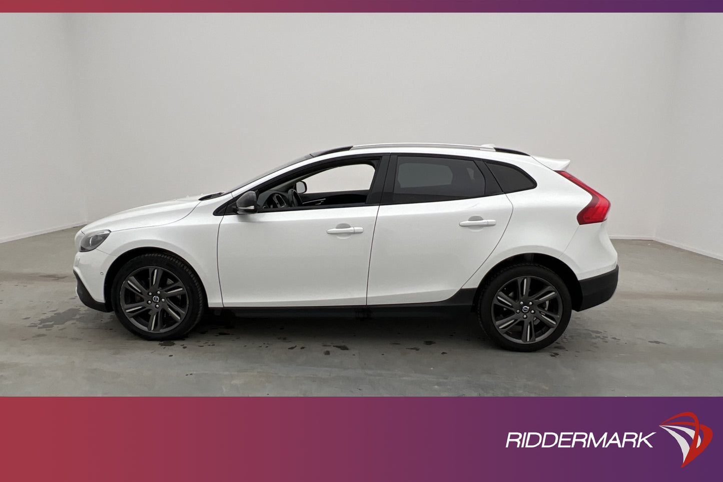 Volvo V40 Cross Country D3 Summum VOC Värm Pano Navi Skinn