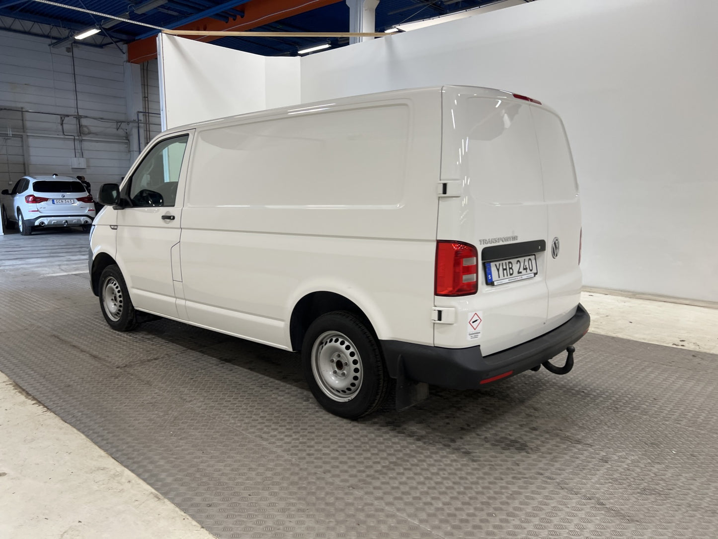 Volkswagen Transporter 150hk DSG Värmare Drag V-inr Moms