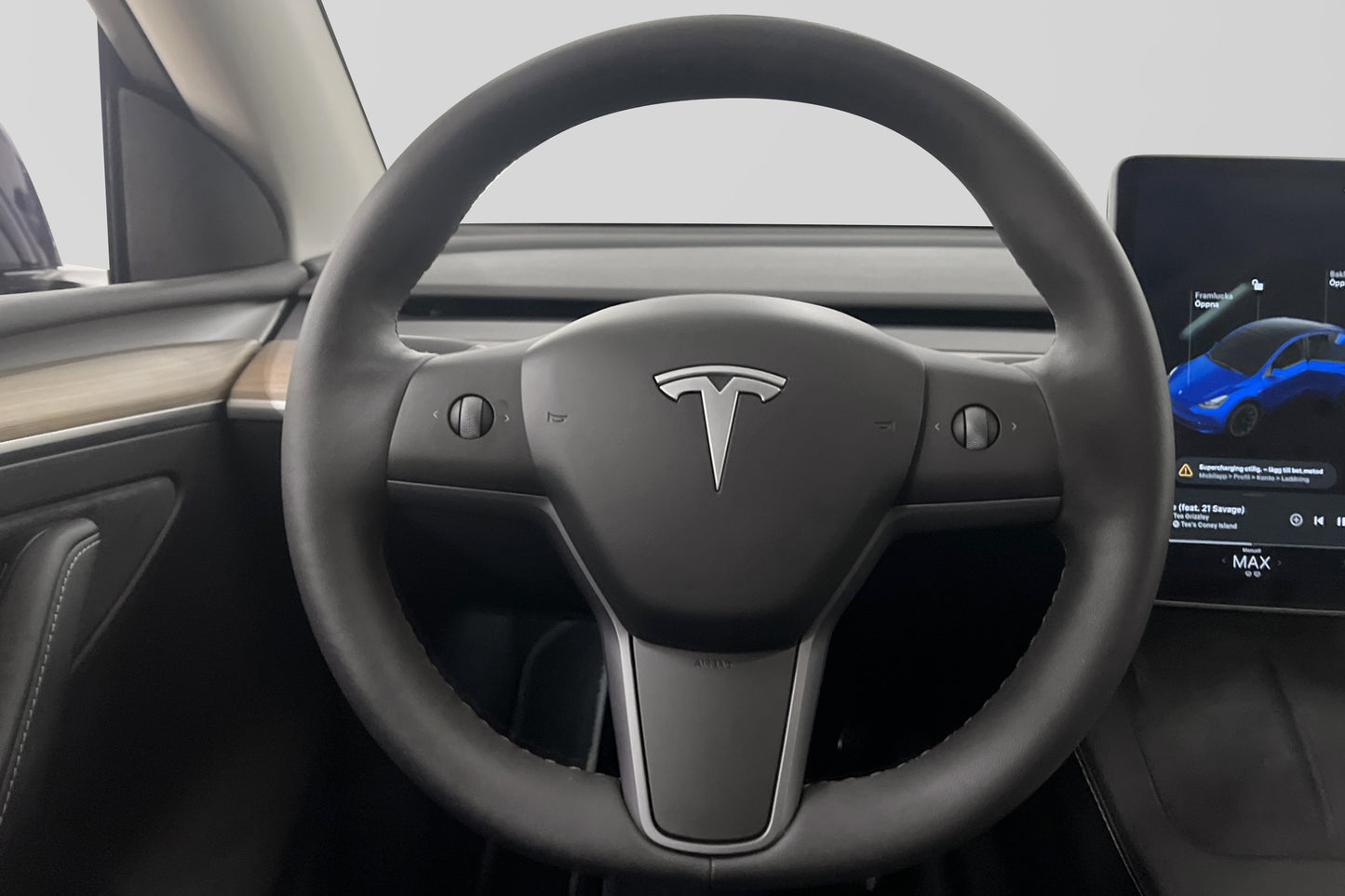 Tesla Model Y Long Range AWD 345hk Pano Sv.Såld AP Drag MOMS