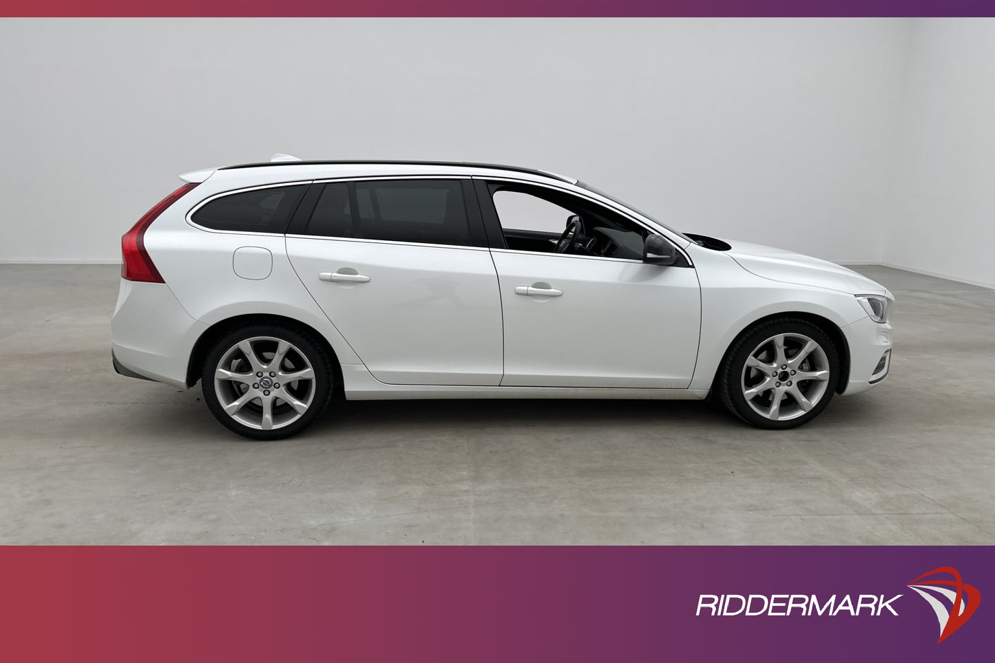 Volvo V60 T6 304hk AWD R-Design Taklucka Skinn Navi Polestar