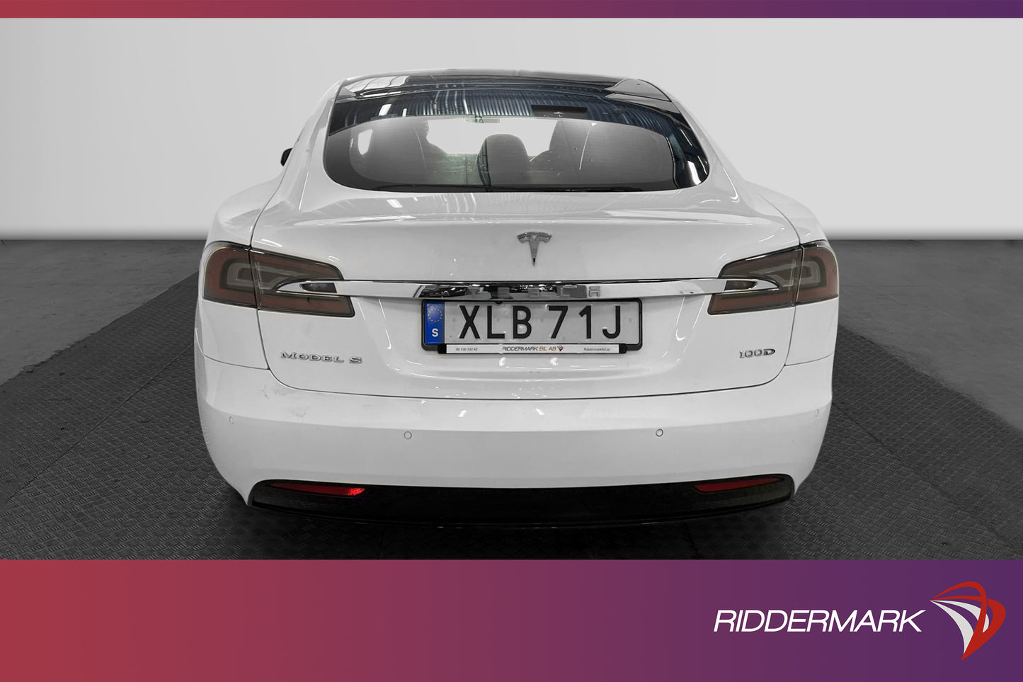 Tesla Model S 100D AWD 423hk Autopilot Svensksåld FSD