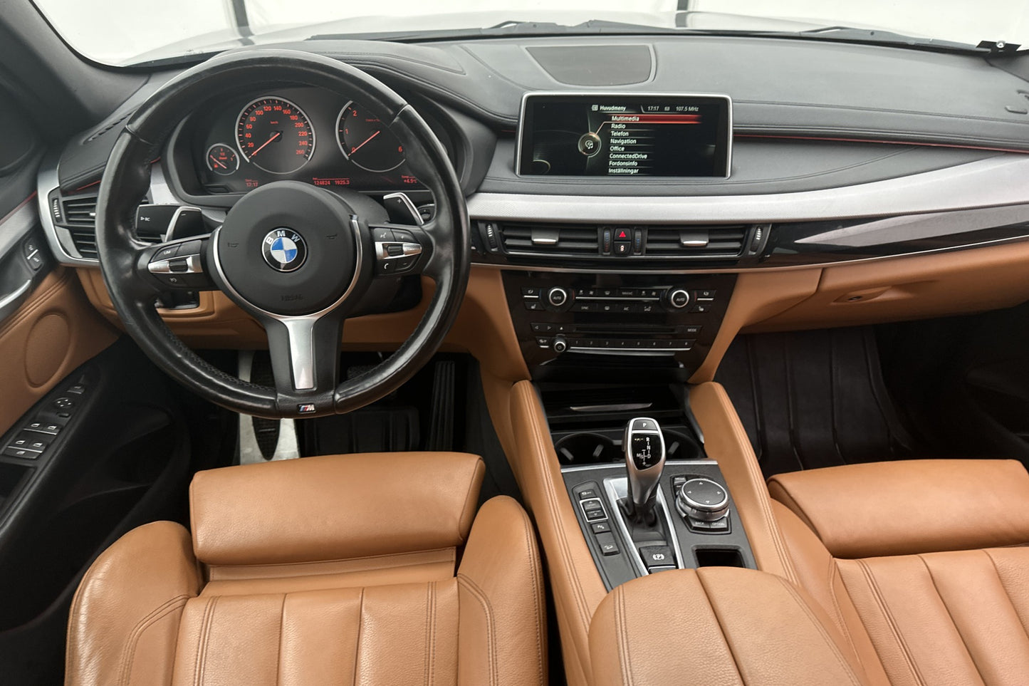 BMW X6 xDrive30d 258hk M-Sport D-Värm B-Kamera Navi HiFi