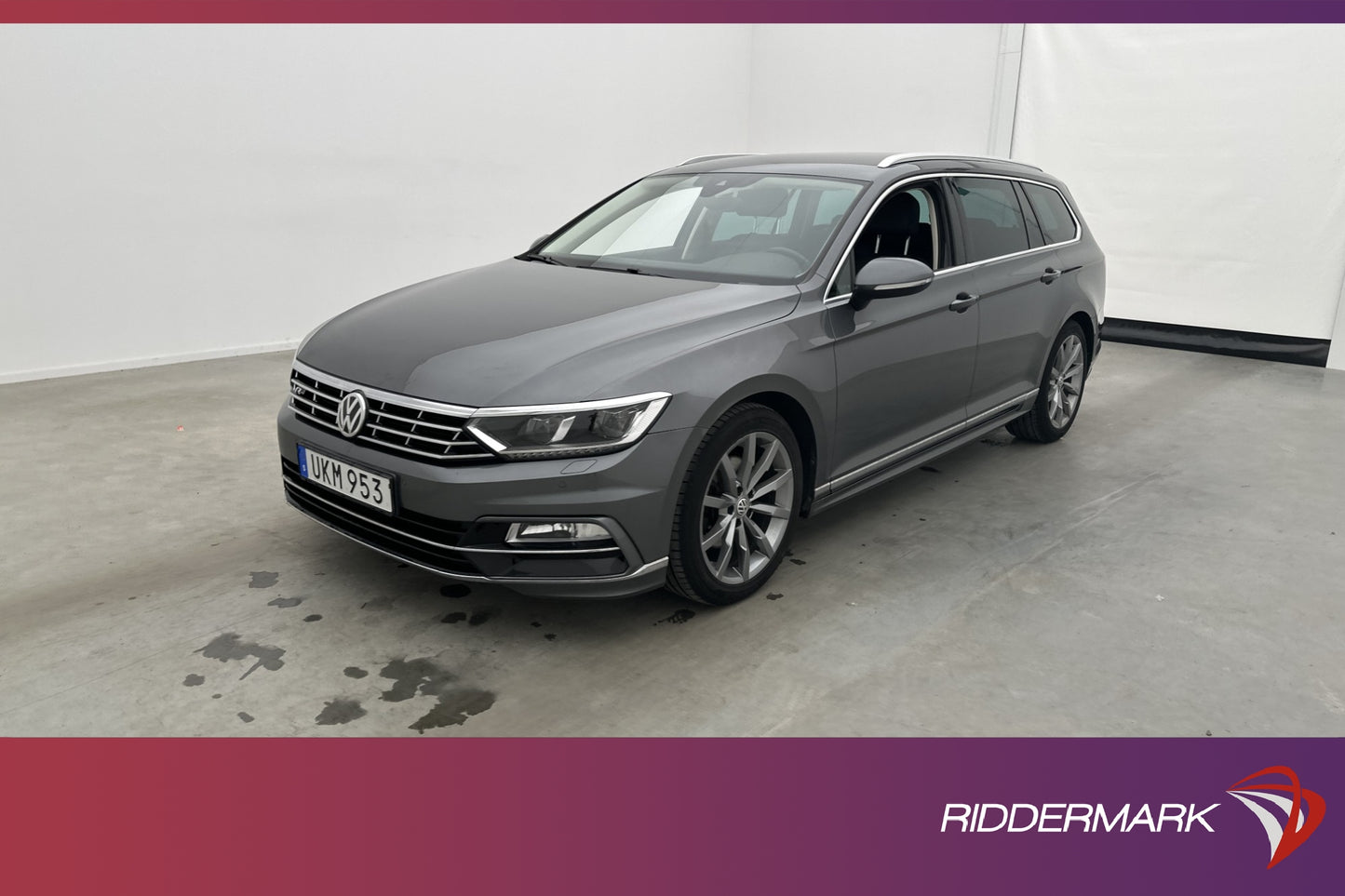 Volkswagen Passat 2.0 220hk R-Line Cockpit Värm Kamera Drag