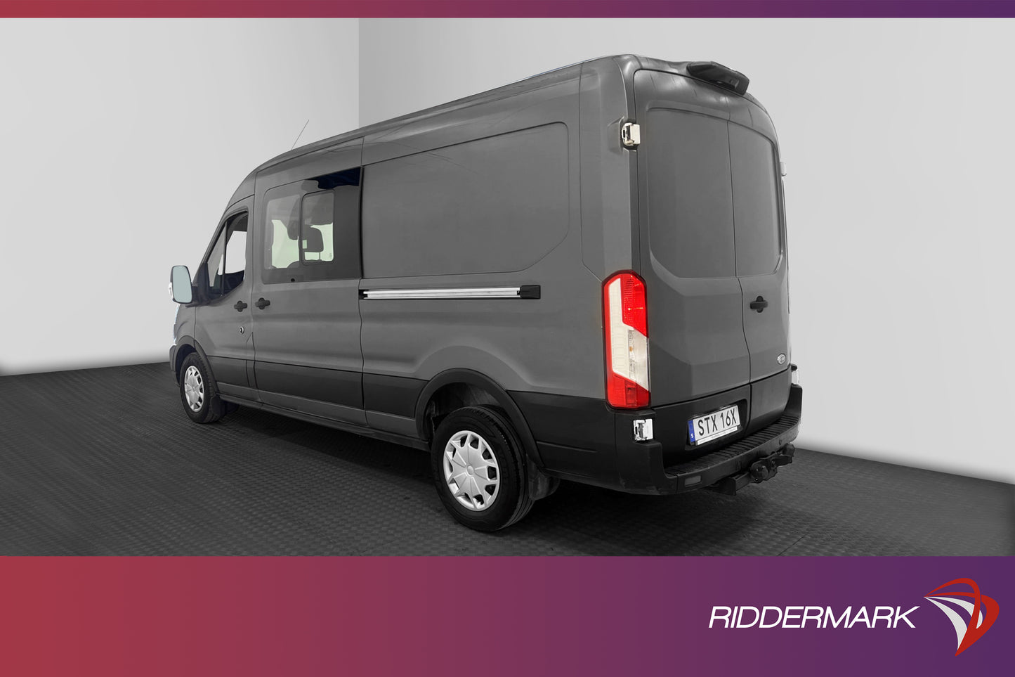 Ford Transit 350 CrewVan  L3H2 170hk Värmare Drag 6Sits Moms