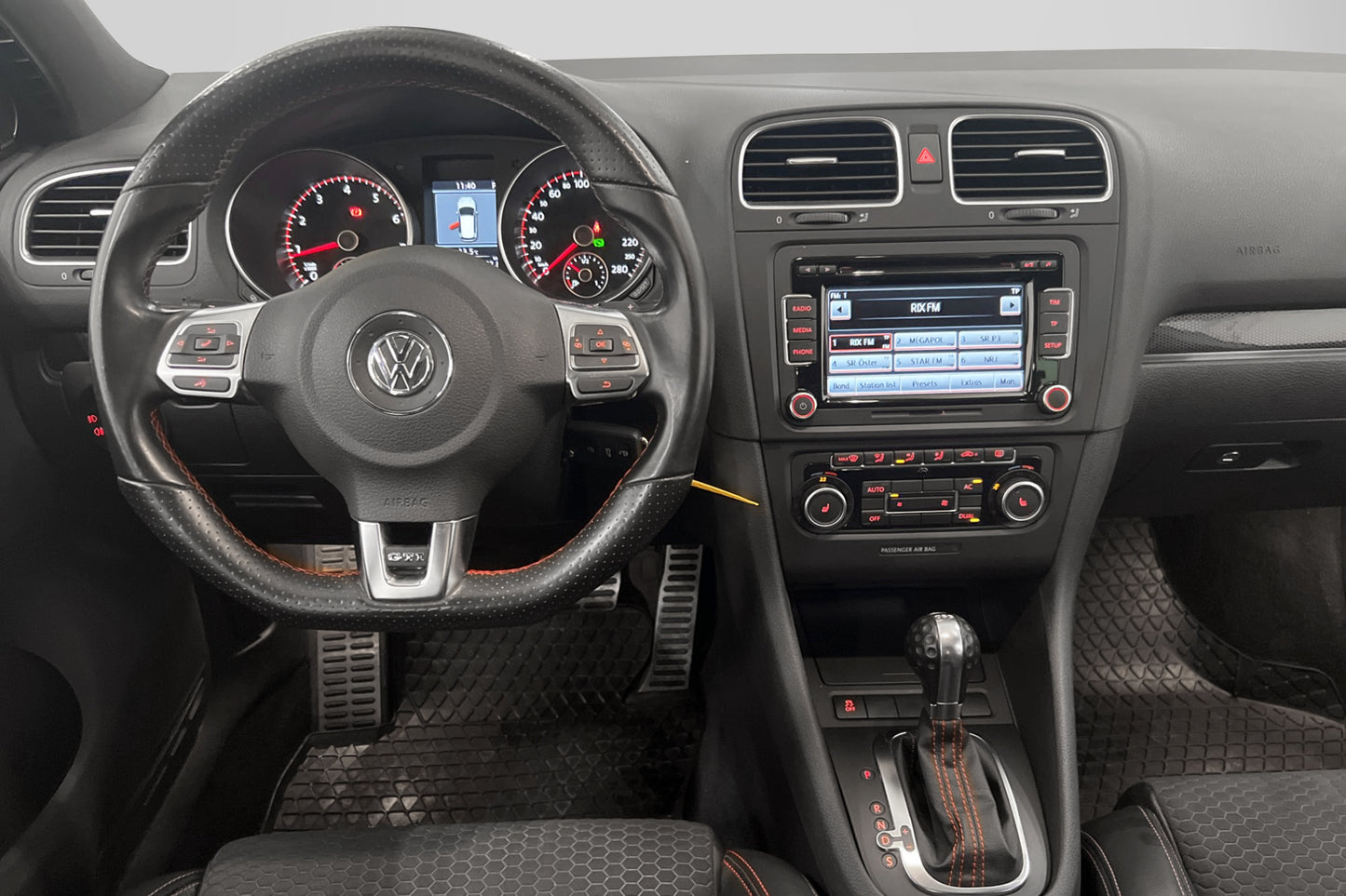 Volkswagen Golf GTI Edition 35 Dynaudio Taklucka Drag 235hk