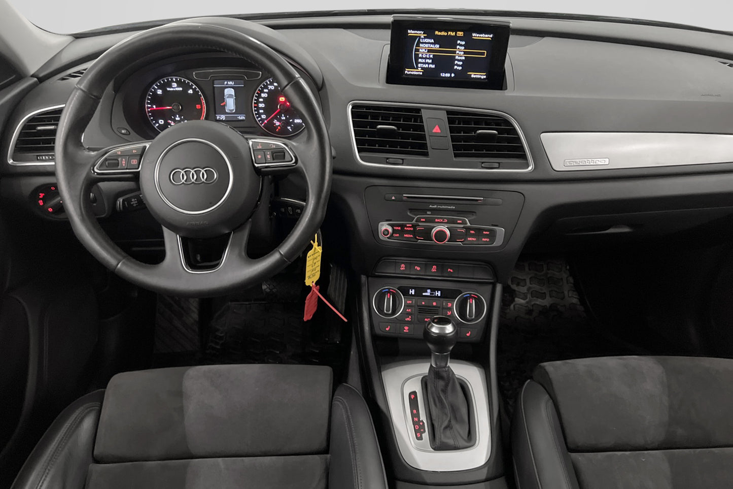 Audi Q3 150hk Quattro Skinn/Alcantara Bluetooth 0.5l/mil