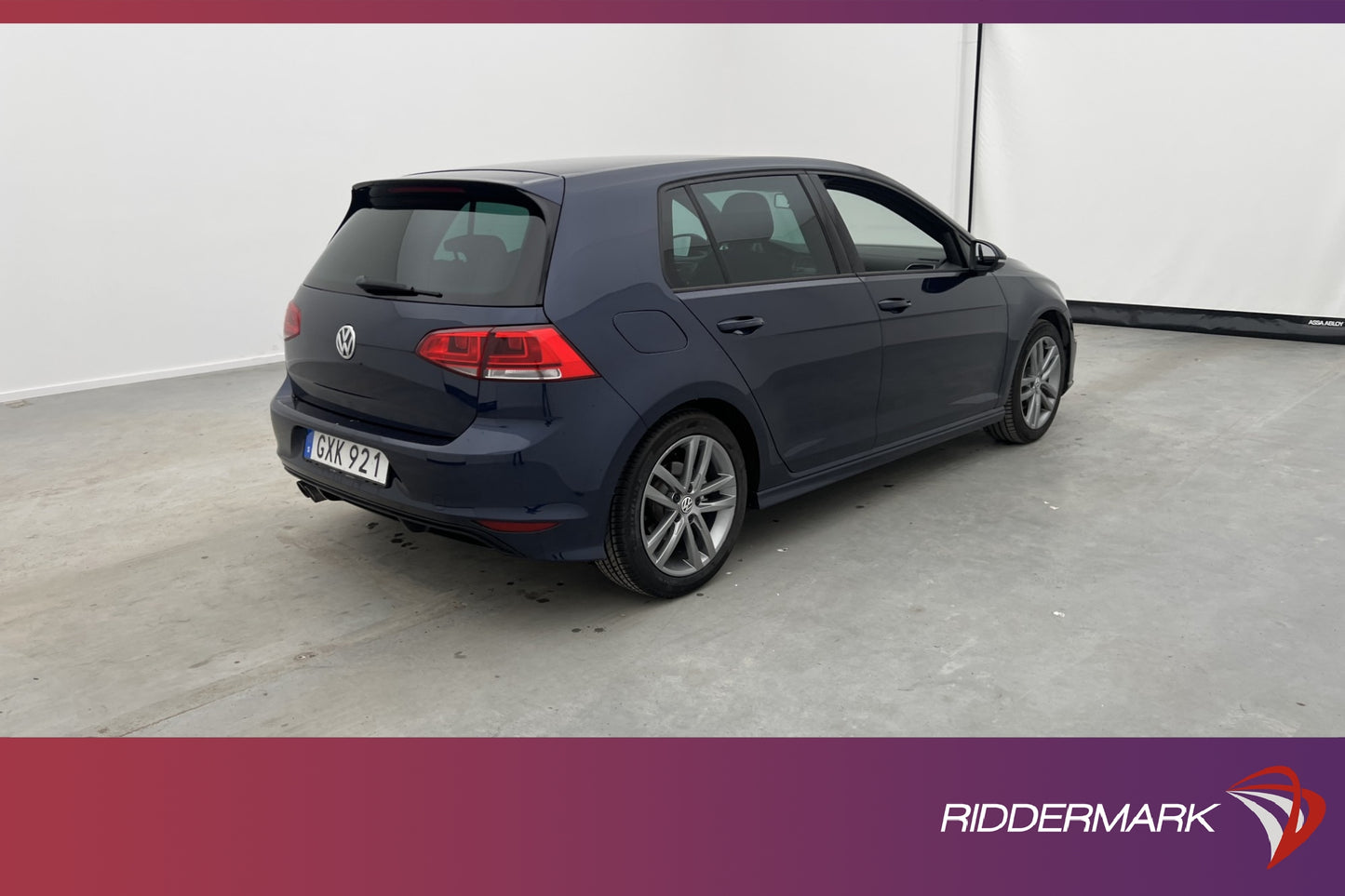 Volkswagen Golf 1.4 TSI 150hk R-Line CarPlay Adaptiv-Fart