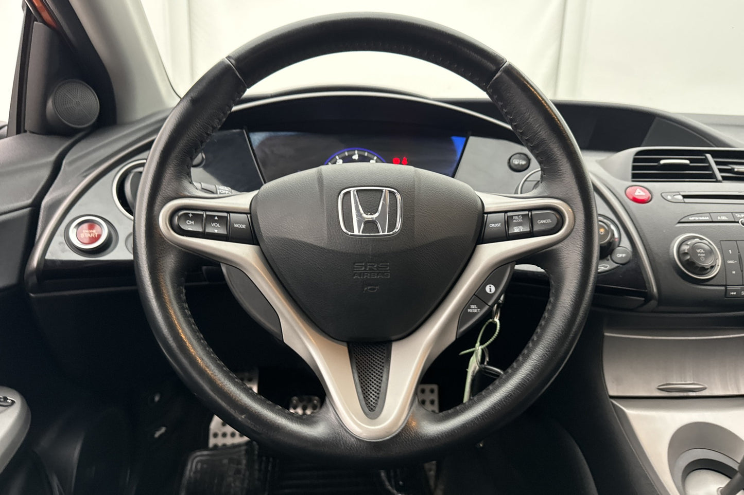 Honda Civic 1.8 i-VTEC 140hk Sport Alcantara Keyless Välserv