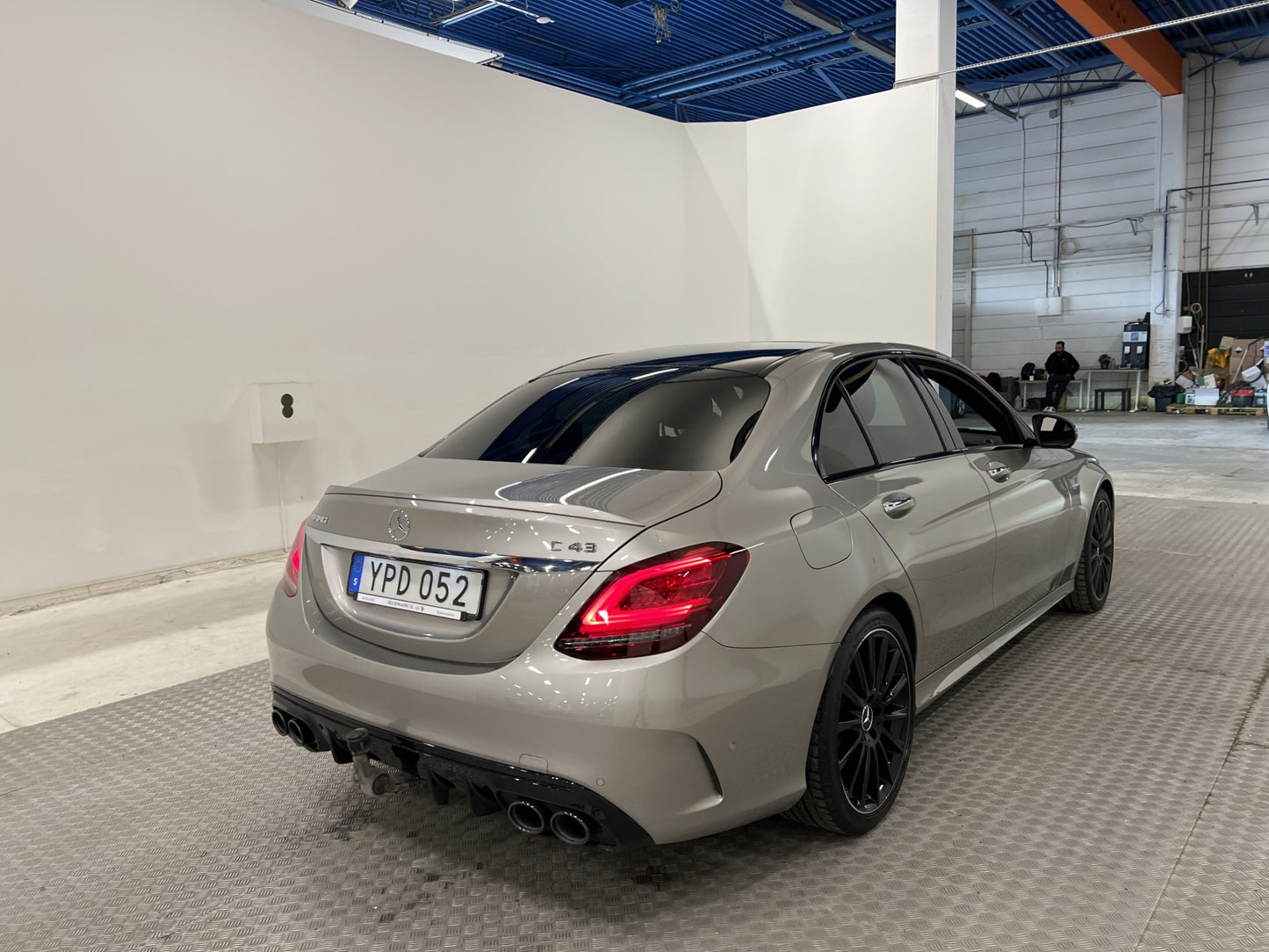 Mercedes-Benz AMG C 43 390 hk Drag Navi 360° Pano Nyservad