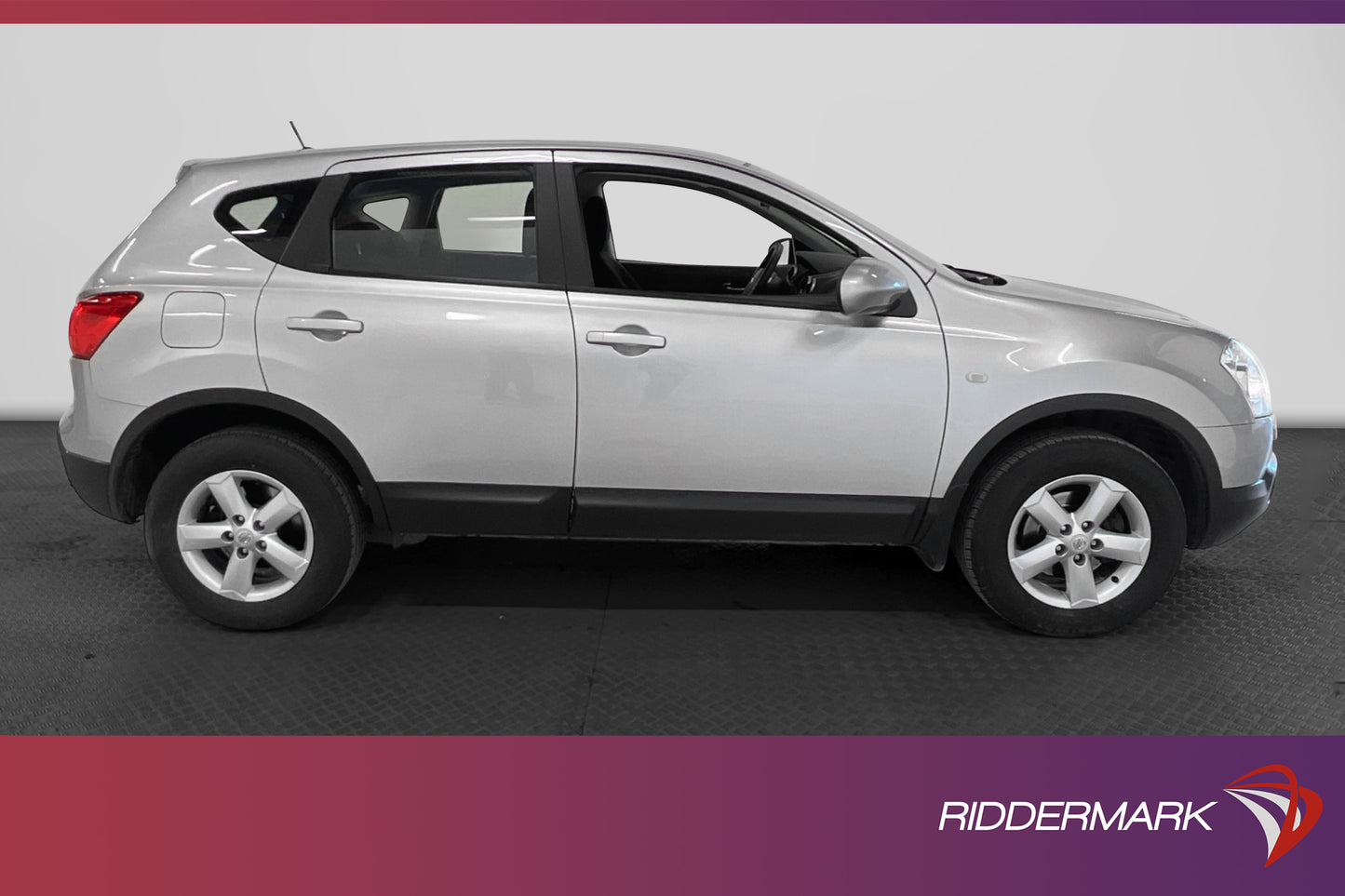 Nissan Qashqai 2.0 141hk Motorvärmare Nyservad