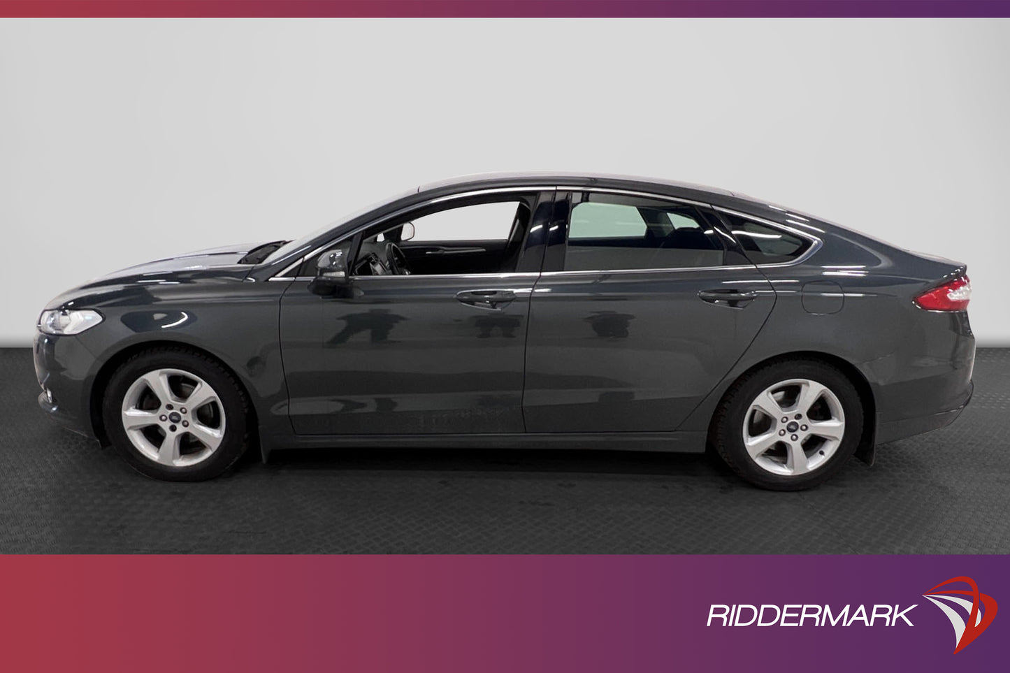 Ford Mondeo 1.5T EcoBoost 160hk Värm Rattvärme Keyless Drag