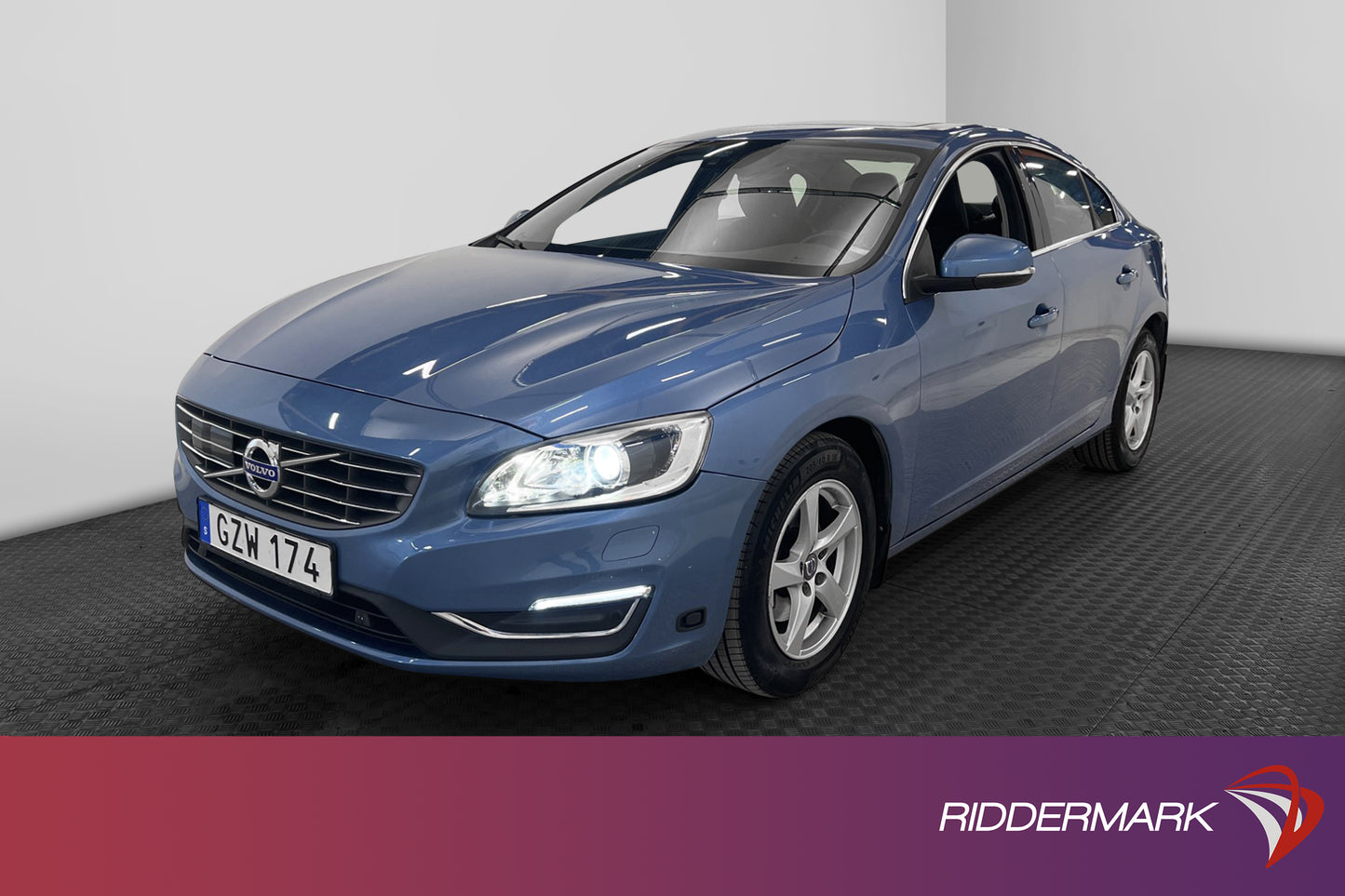 Volvo S60 T5 245hk Momentum T-lucka Navi Värmare