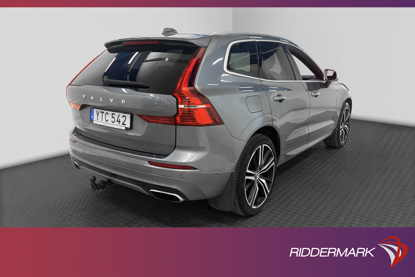 Volvo XC60 T8 TwEn AWD 408hk R-Design Pano B&W Luftfjädring