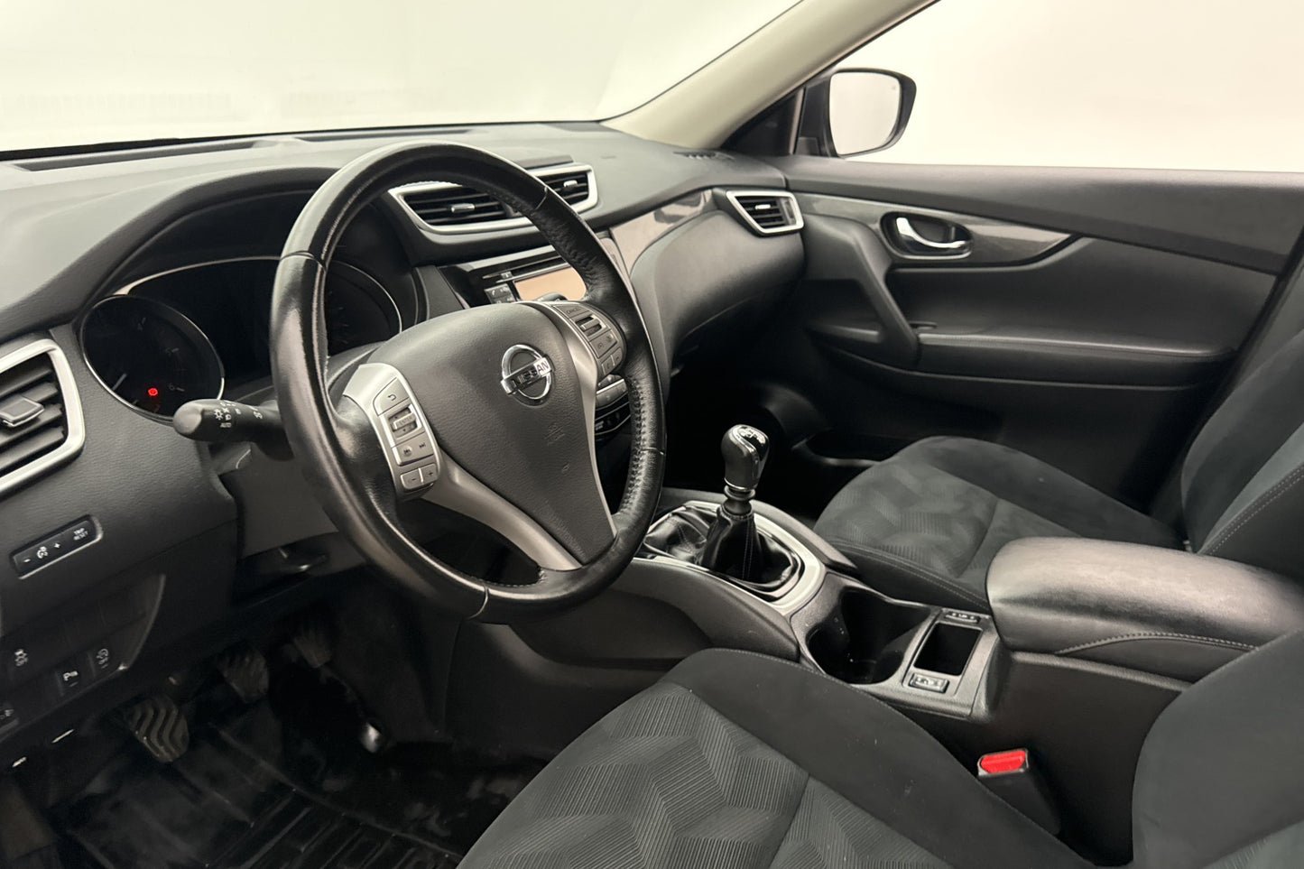 Nissan X-Trail 1.6 dCi 130hk N-Connecta 360° Navi Välservad