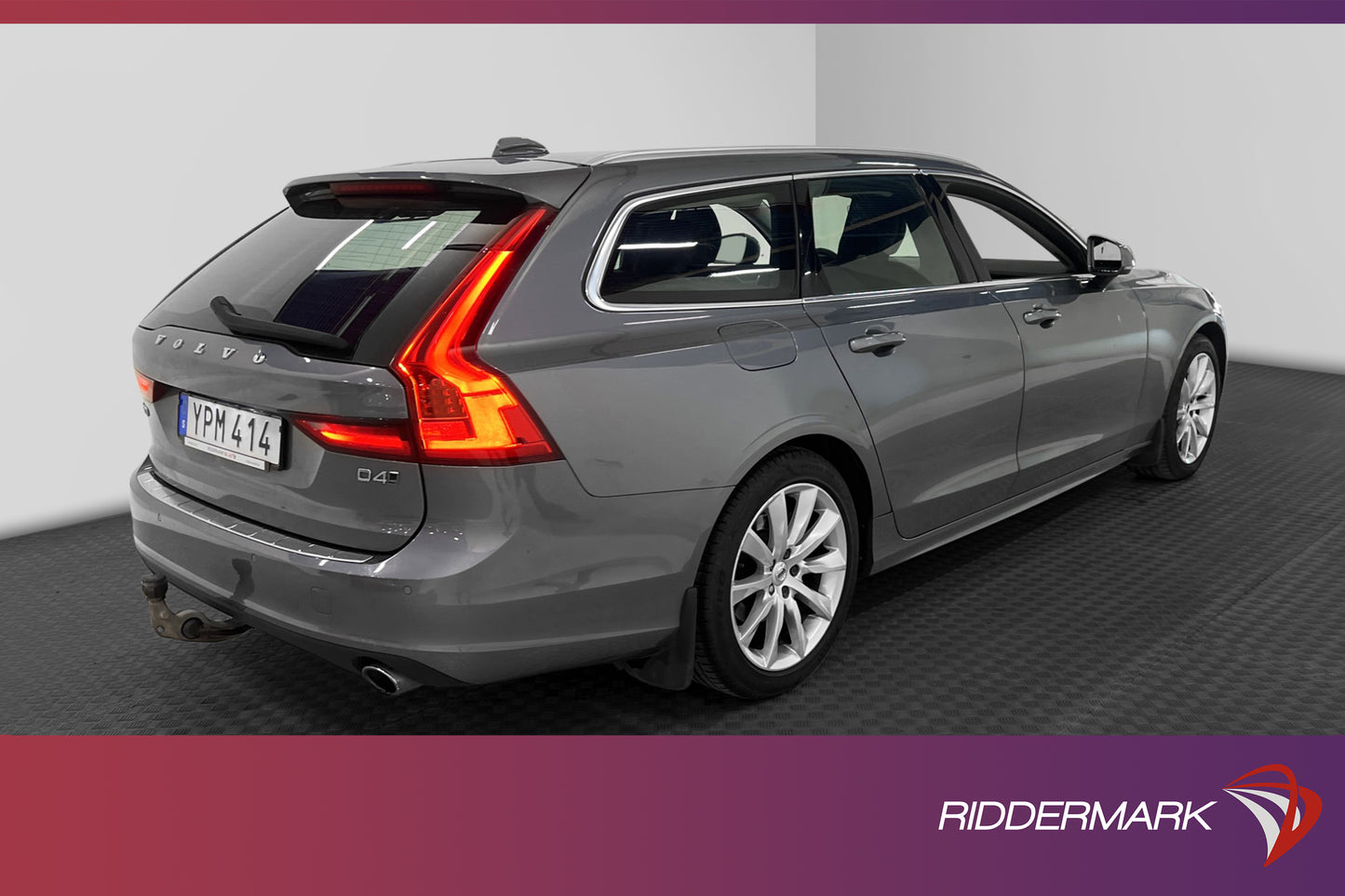 Volvo V90 D4 AWD Momentum Advanced D-värm VOC Drag Rattvärme