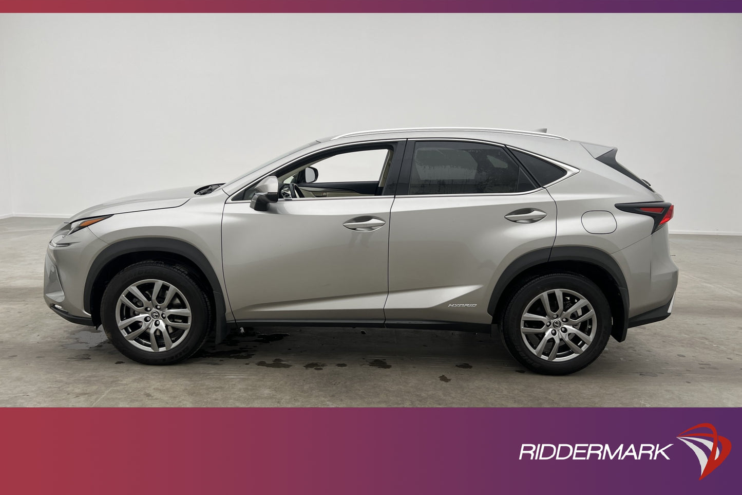 Lexus NX 300h AWD 197hk Executive Kamera Navi Skinn Drag