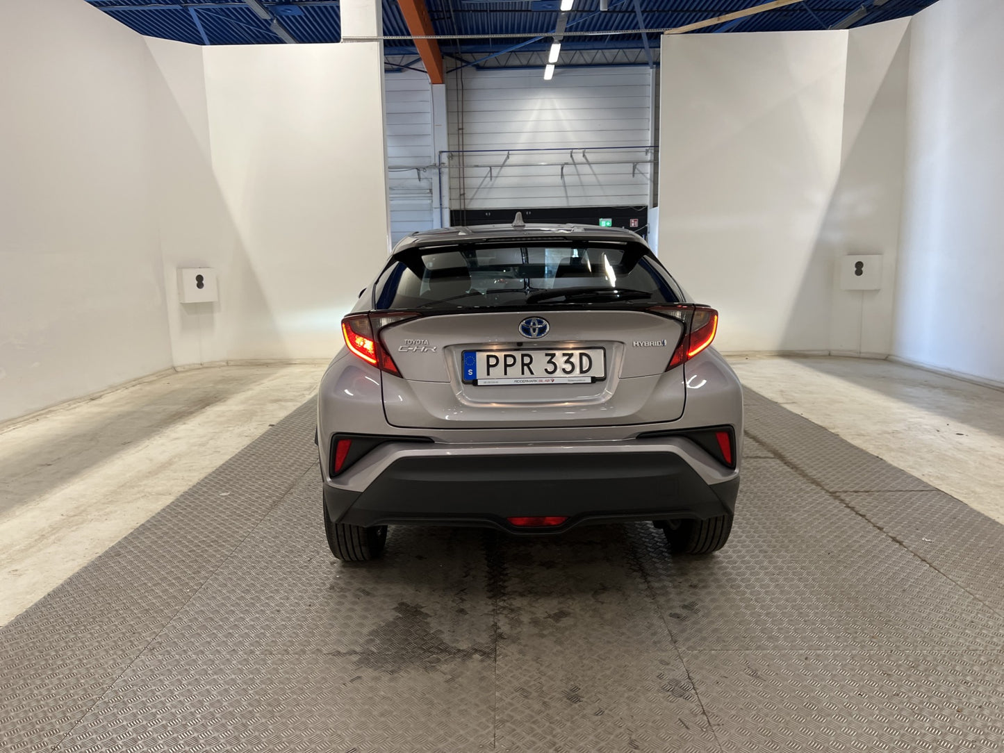 Toyota C-HR Hybrid CVT 122hk B-Kam 360kr Skatt 0,38L/mil