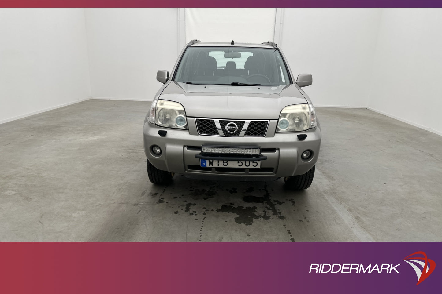 Nissan X-Trail 2.5 4x4 165hk Pano Skinn Elstolar Dragkrok