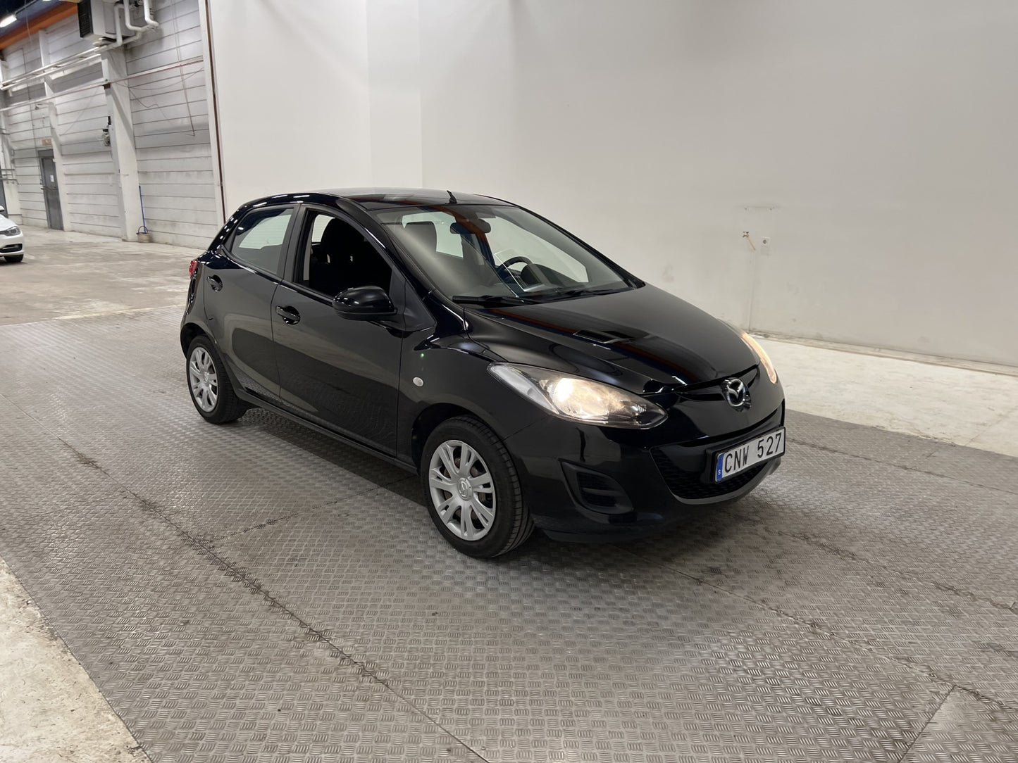 Mazda 2 1.3 MZR 84hk Lågskatt Nyservad