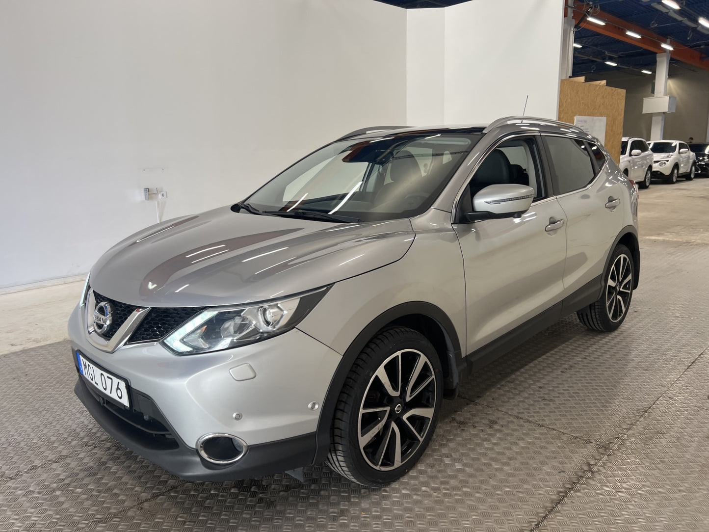 Nissan Qashqai 1.2 DIG-T 115hk Tekna Pano 360° Värmare Drag