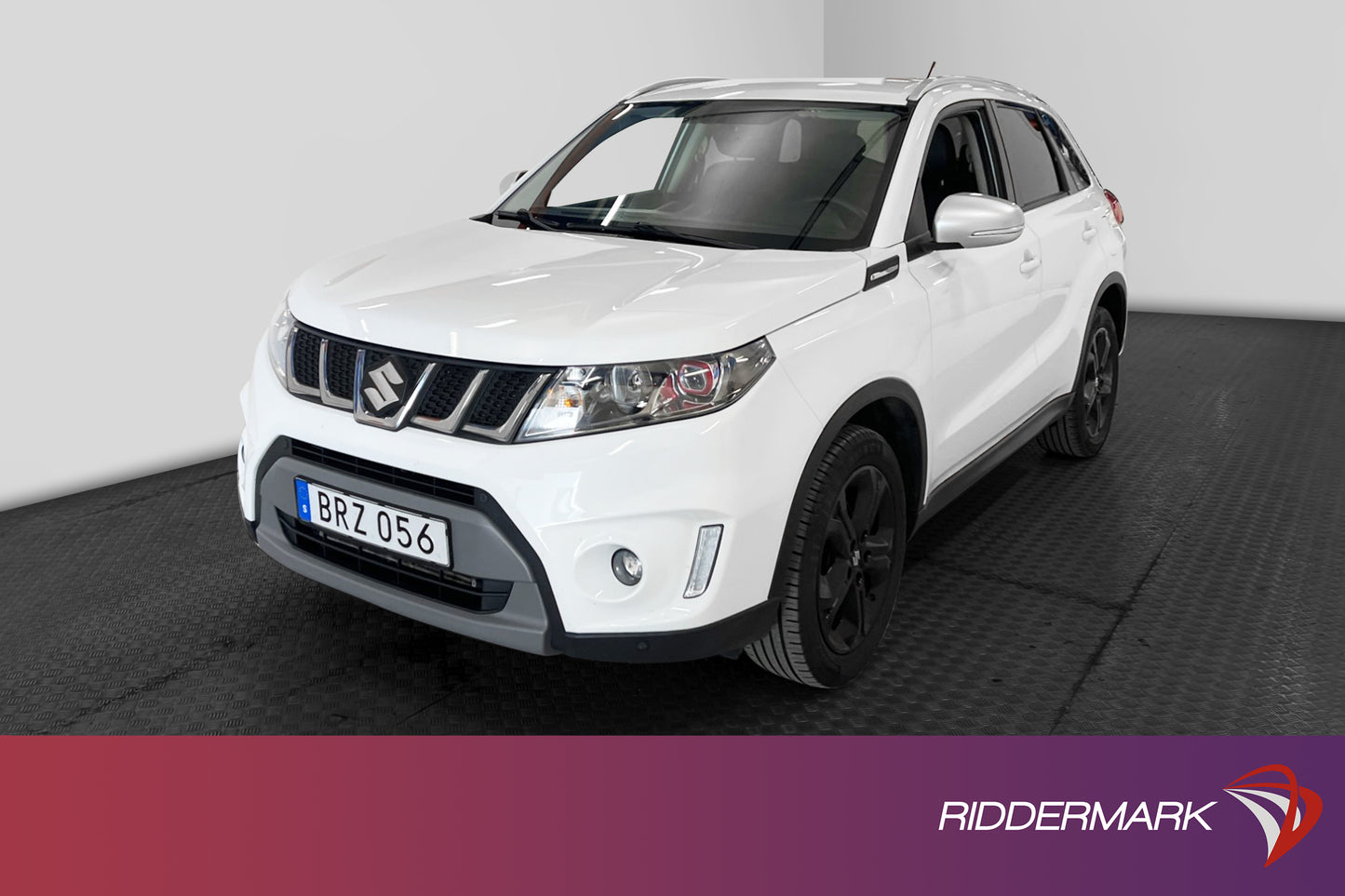 Suzuki Vitara 1.4 140 hk Dragkrok Navi Backkamera Nyservad