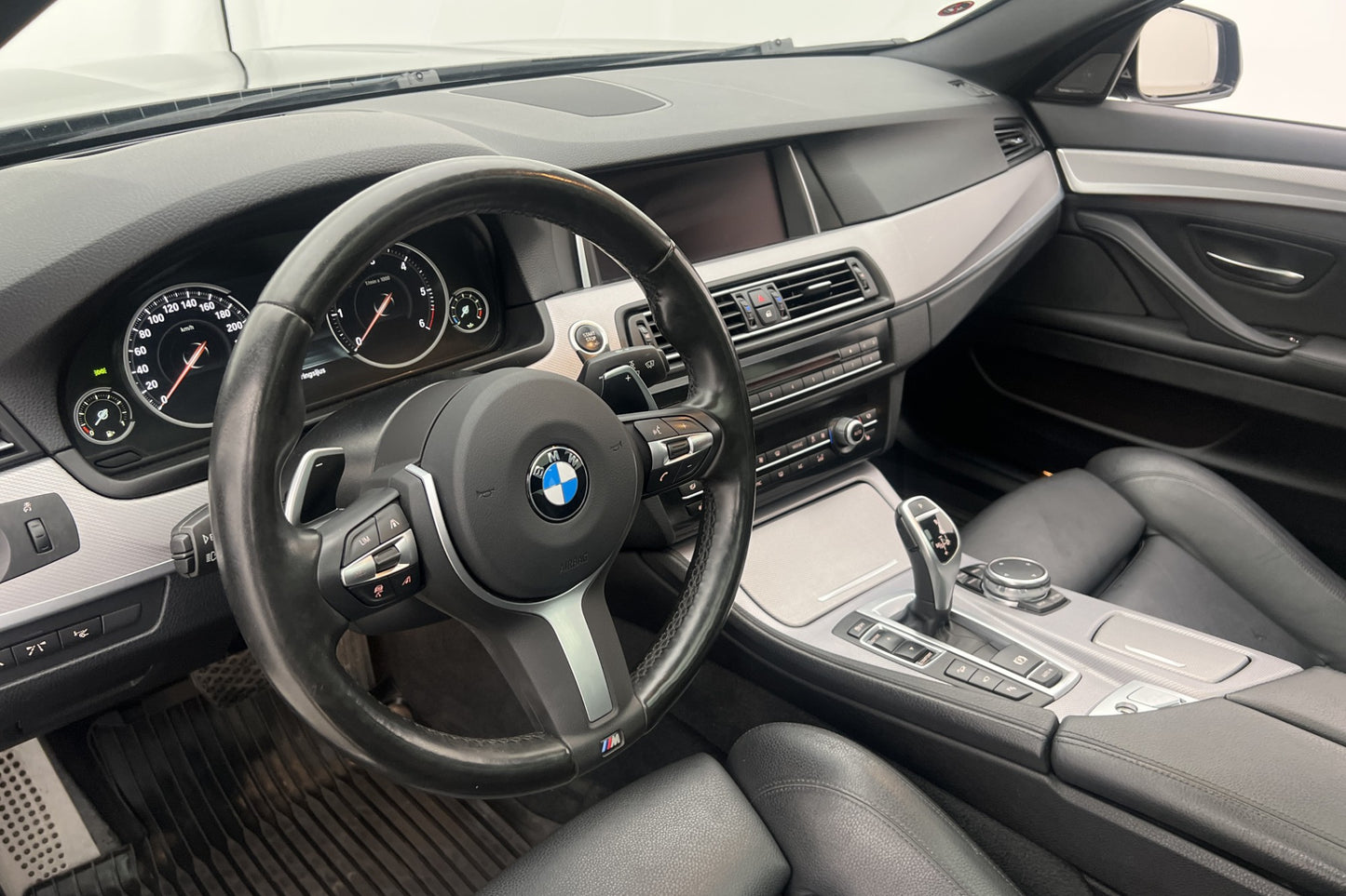 BMW 535 d 313hk xDrive M-Sport Värm Pano H/K HUD Skinn Drag