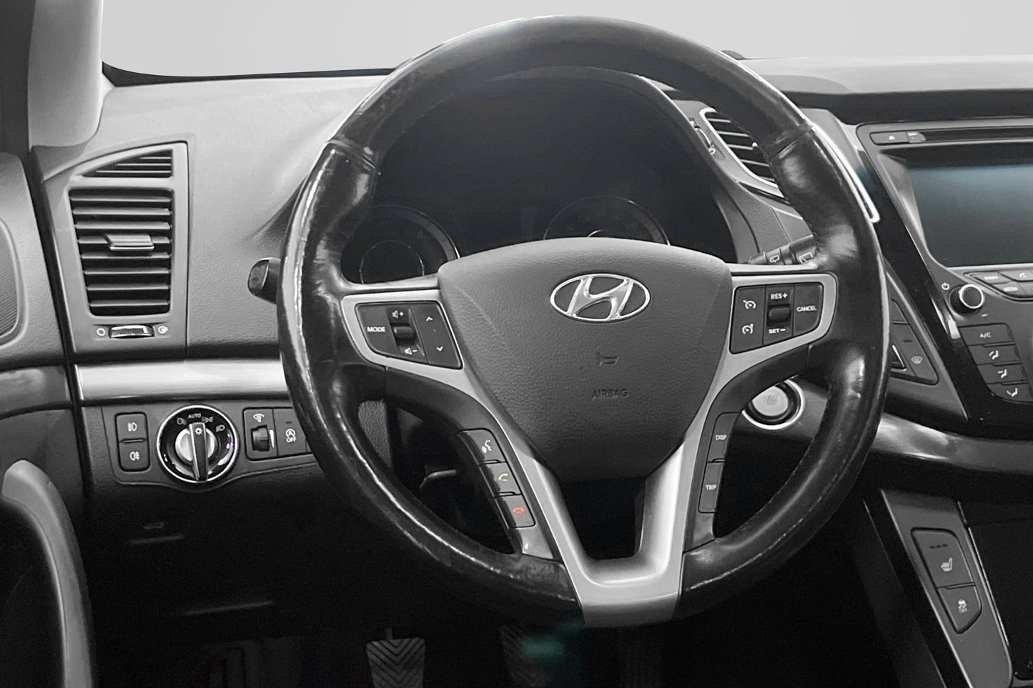 Hyundai i40cw 1.7 136 hk P-sensorer Keyless GO El baklucka