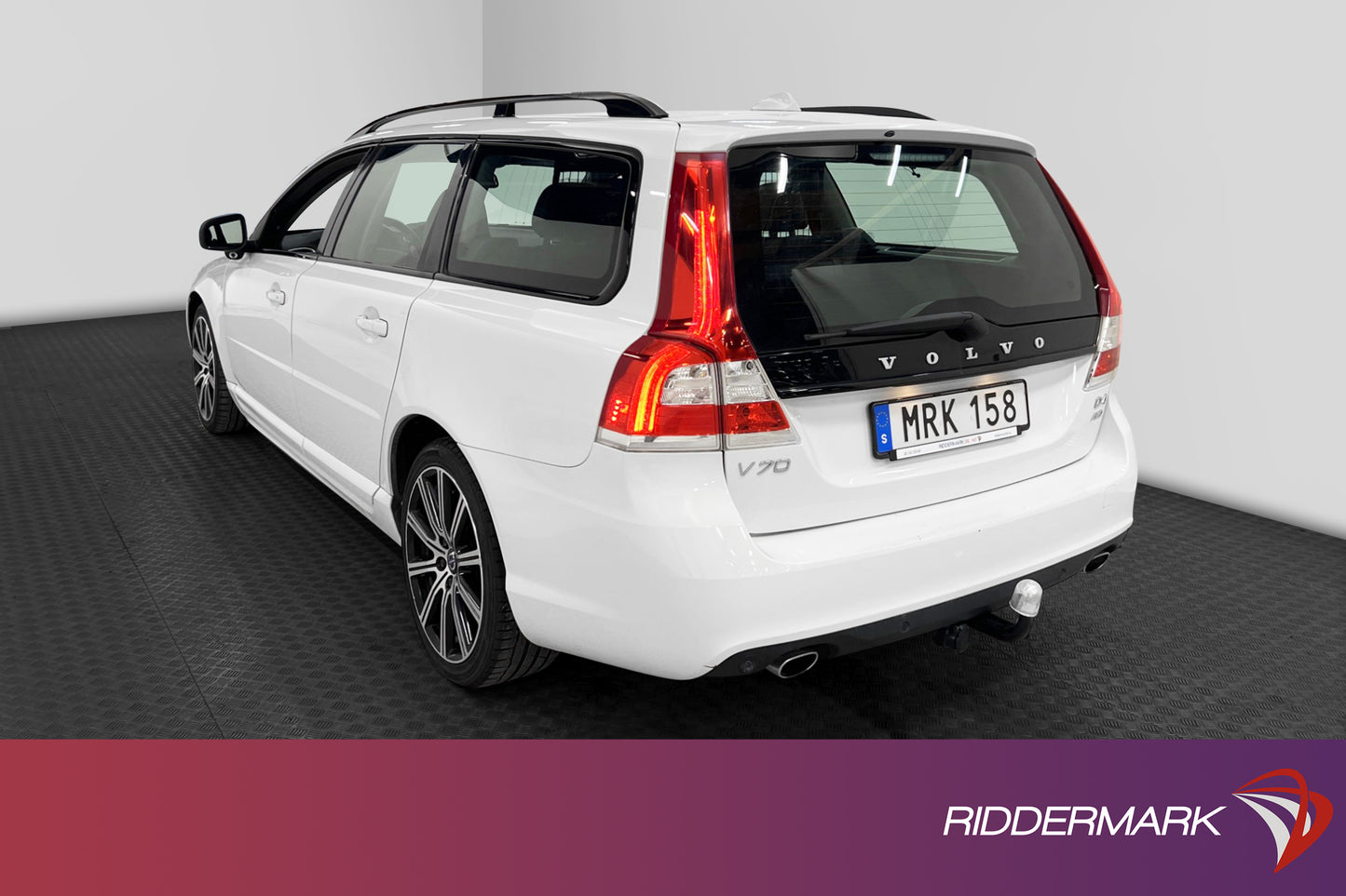 Volvo V70 D4 181hk AWD Dynamic VOC Navi D-värm Drag Navi