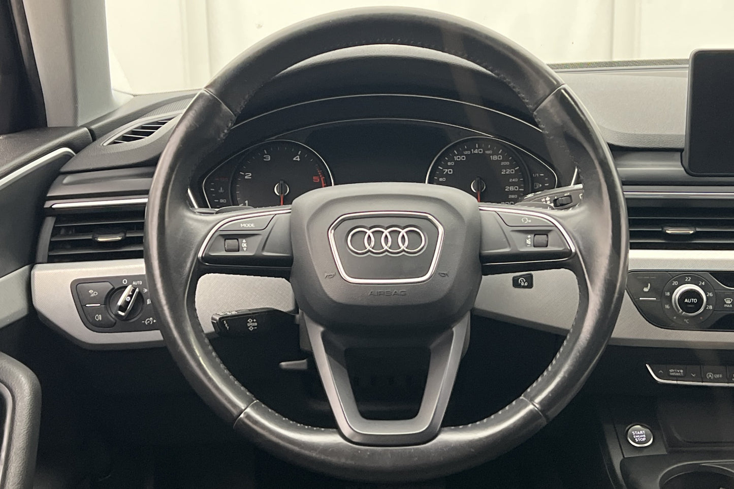 Audi A4 40 TDI 190hk Quattro Bluetooth P-Sensorer