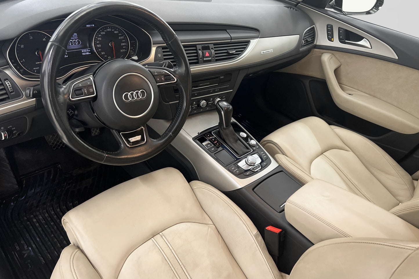 Audi A6 Allroad 3.0 TDI 218hk Komfortstolar Värmare B-kamera