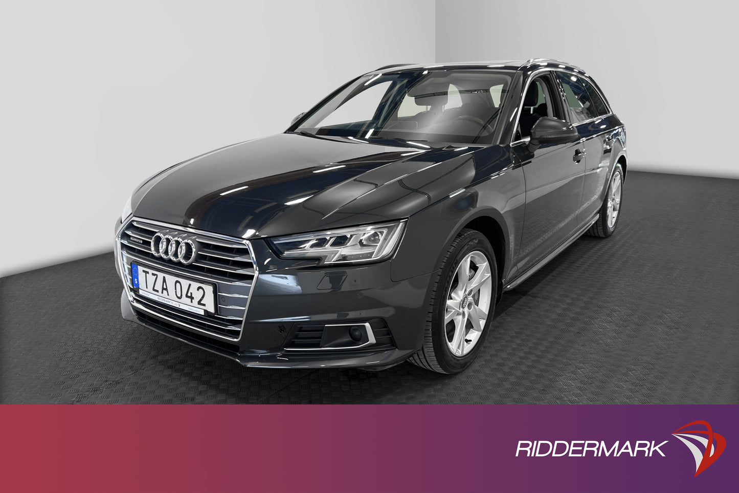 Audi A4 Avant 2.0 TDI quattro Proline Cockpit Pano B-Kamera