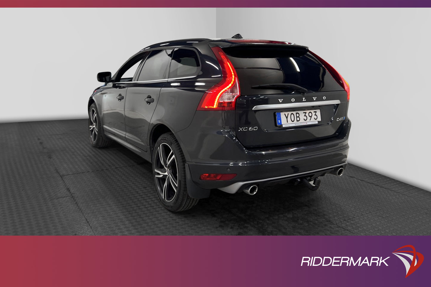 Volvo XC60 D4 AWD 190hk R-Design VOC Pano Kamera BLIS Drag