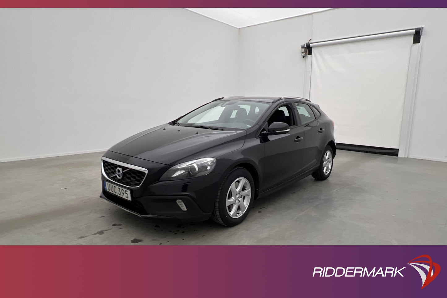 Volvo V40 Cross Country D3 150hk Momentum VOC Värm Välservad