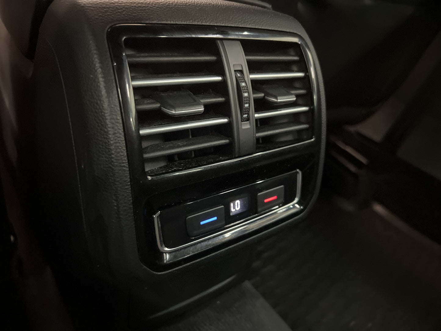 Volkswagen Passat 4M 190hk Cockpit D-Värm Skinn BLIS BKamera