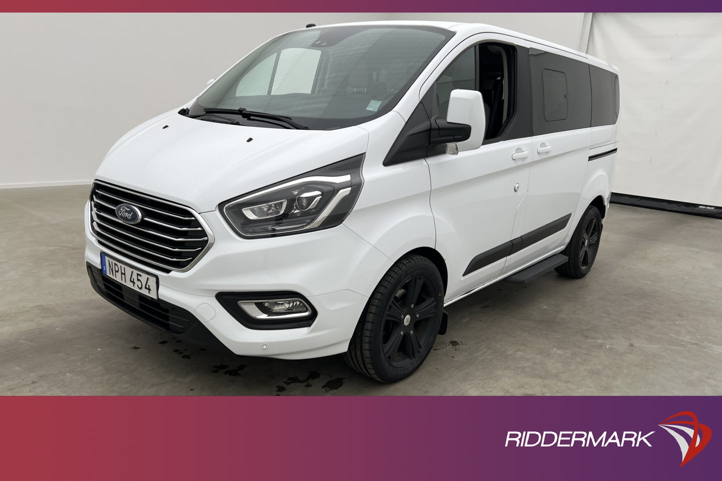 Ford Tourneo Custom 2.0TDCi Värmare CARPLAY B-Kamera 9-Sits