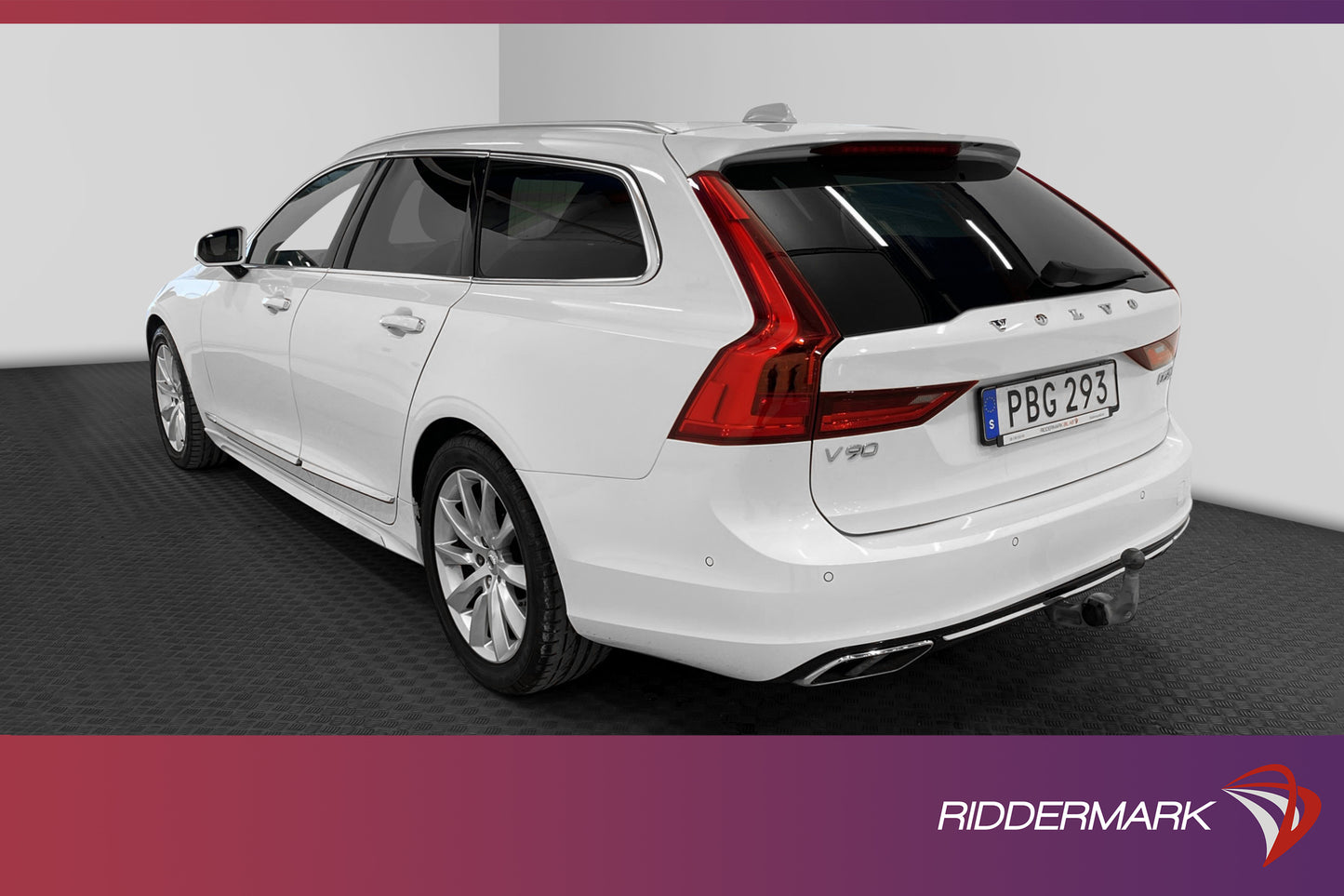 Volvo V90 D5 AWD 235hk Inscription VOC B&W Pano 360° Drag