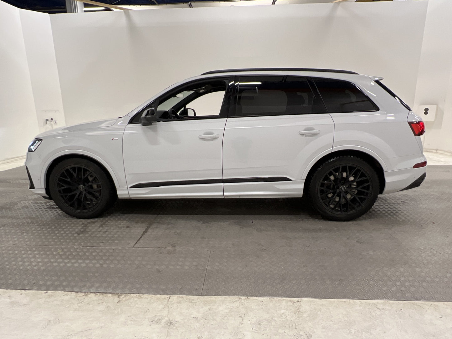 Audi Q7 50 TDI 286hk S-Line Pano BOSE Matrix 360° Softclose