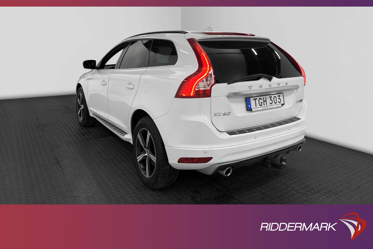 Volvo XC60 D4 190hk AWD R-Design D-Värm H/K VOC Drag BLIS