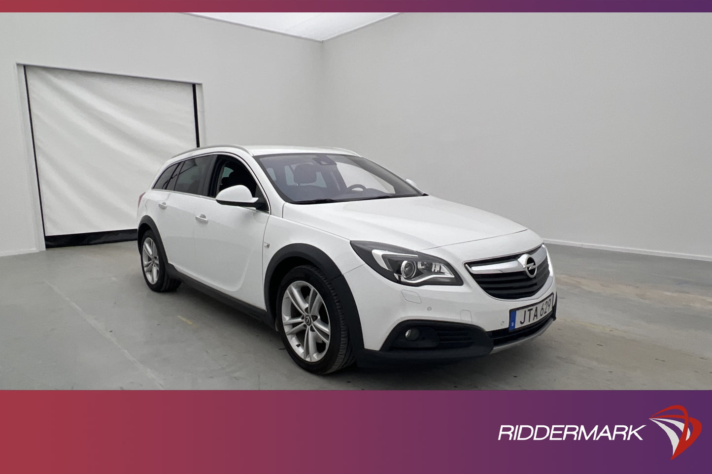 Opel Insignia Country Tourer 4x4 170hk Värm Navi Kamera Drag