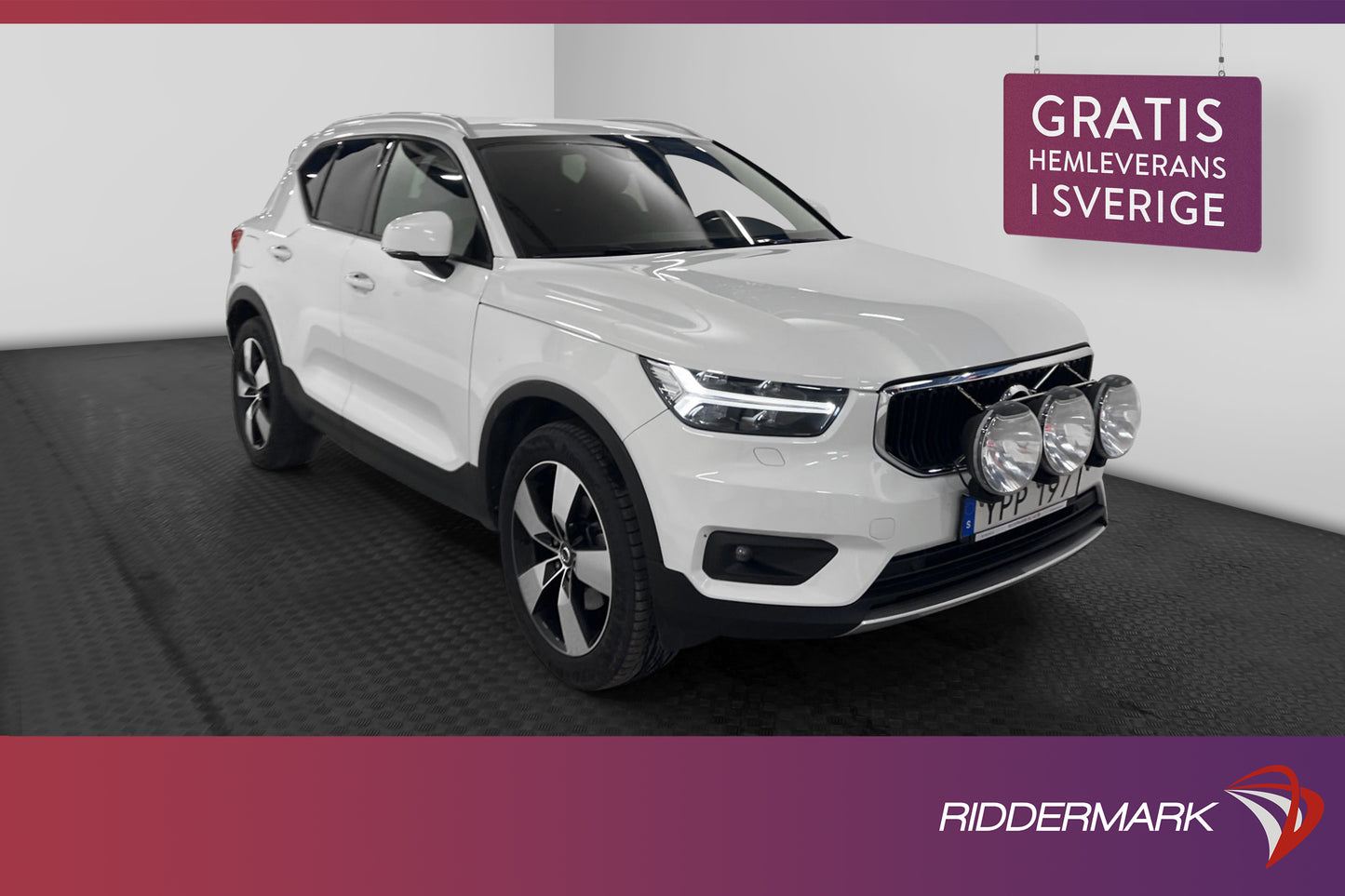 Volvo XC40 T4 AWD 190hk Momentum VOC Drag Värmare Navi