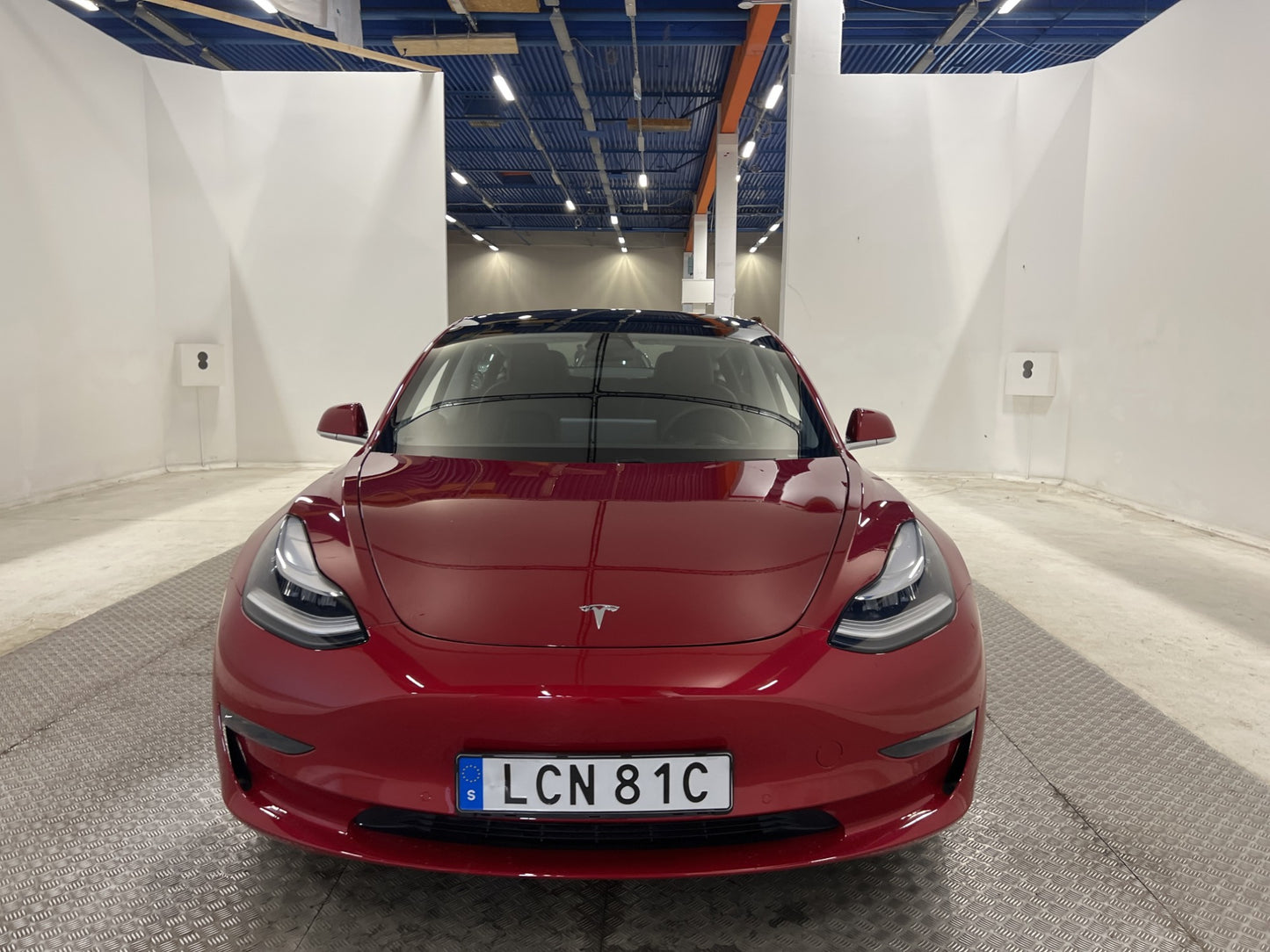 Tesla Model 3 Long Range AWD 440hk Svensksåld Moms