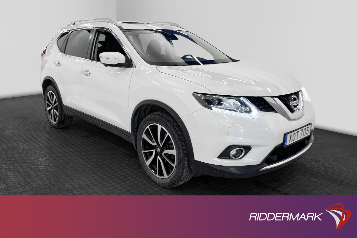 Nissan X-Trail 2.0 dCi 177hk 4x4 Skinn Panorama 360° Navi