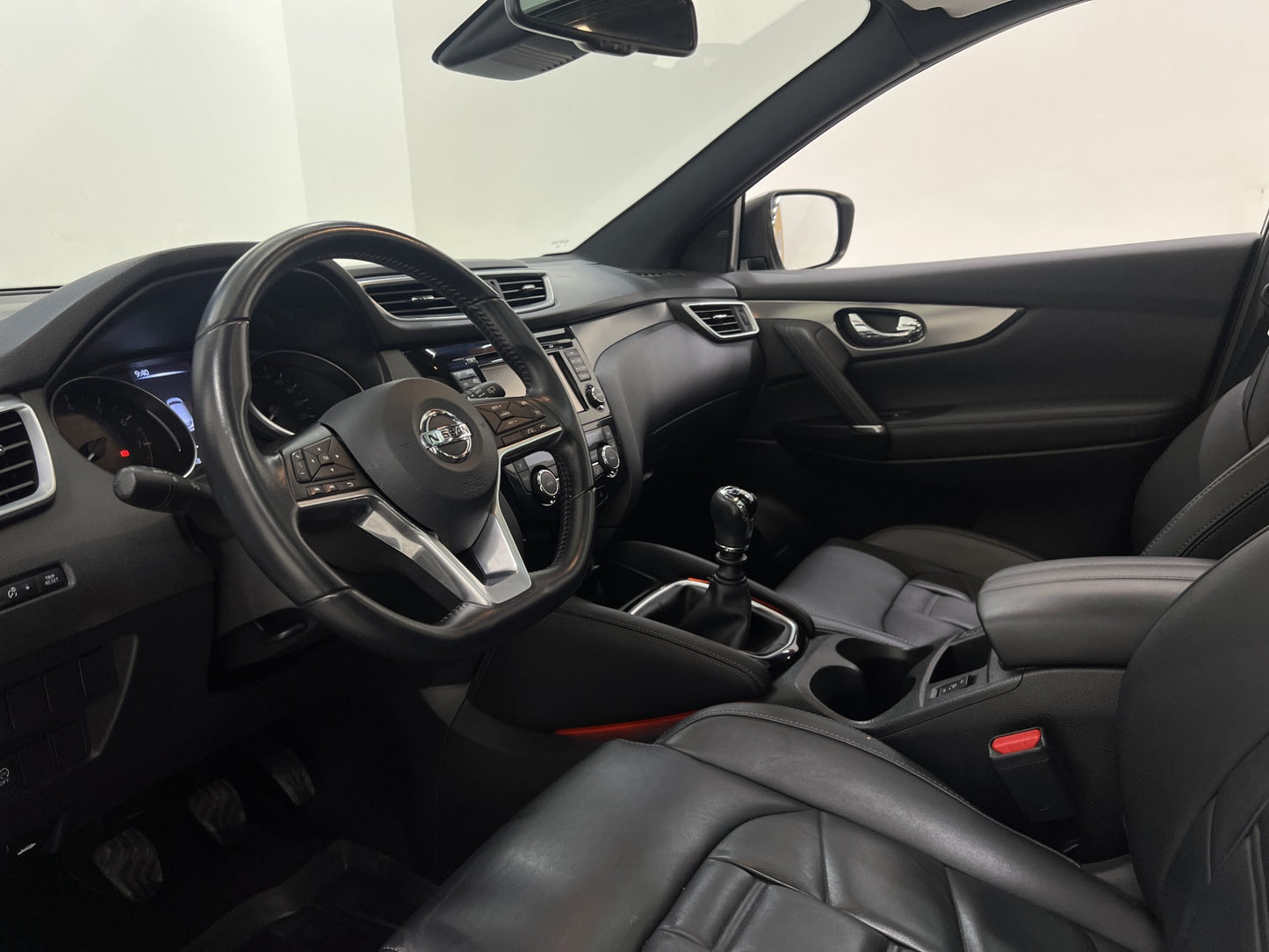 Nissan Qashqai 1.2 DIG-T 115hk Tekna+ Pano BOSE 360° Skinn