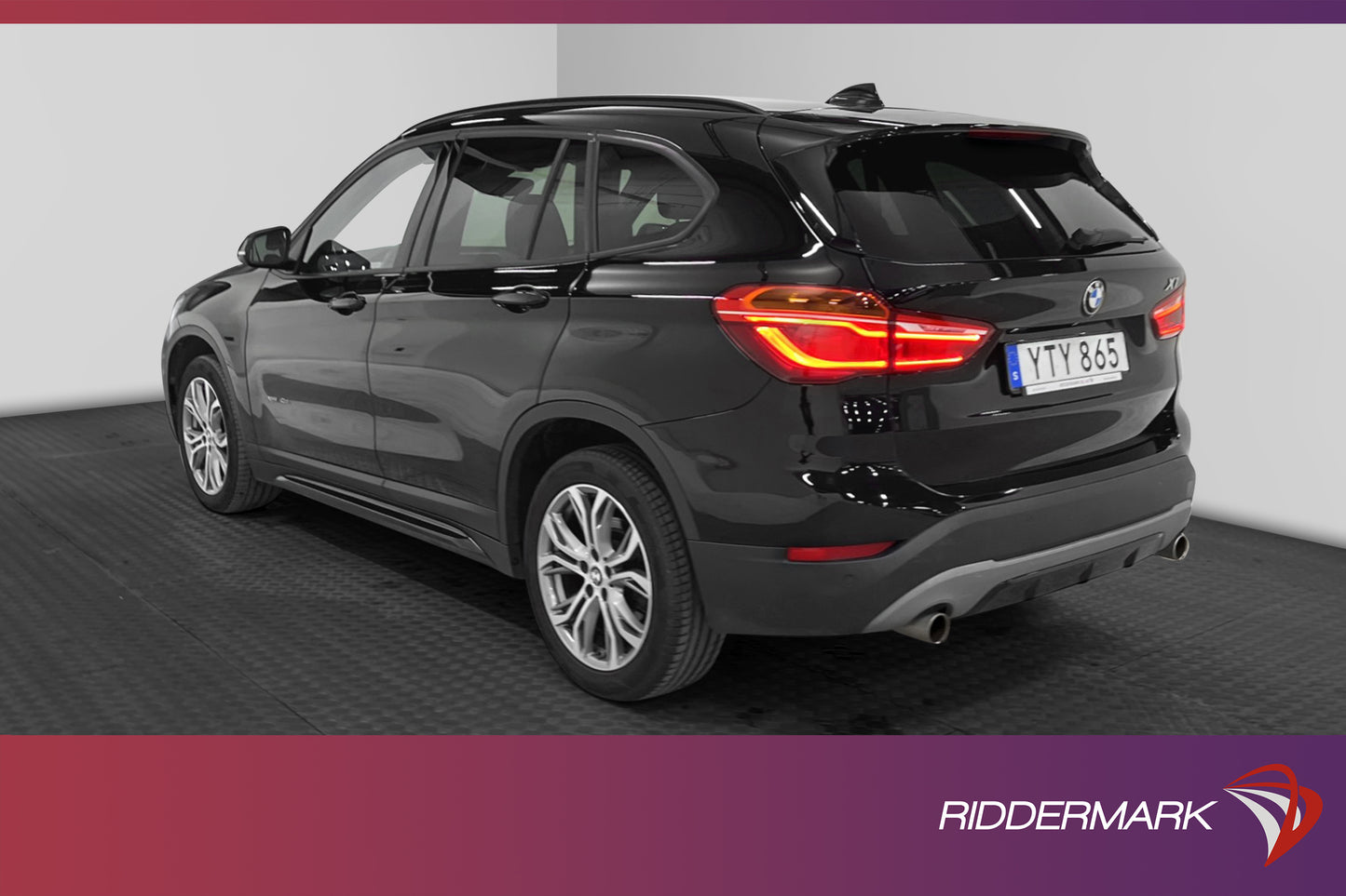 BMW X1 xDrive20d 190hk Nyservad SportLine PDC LED 0,45L/mil